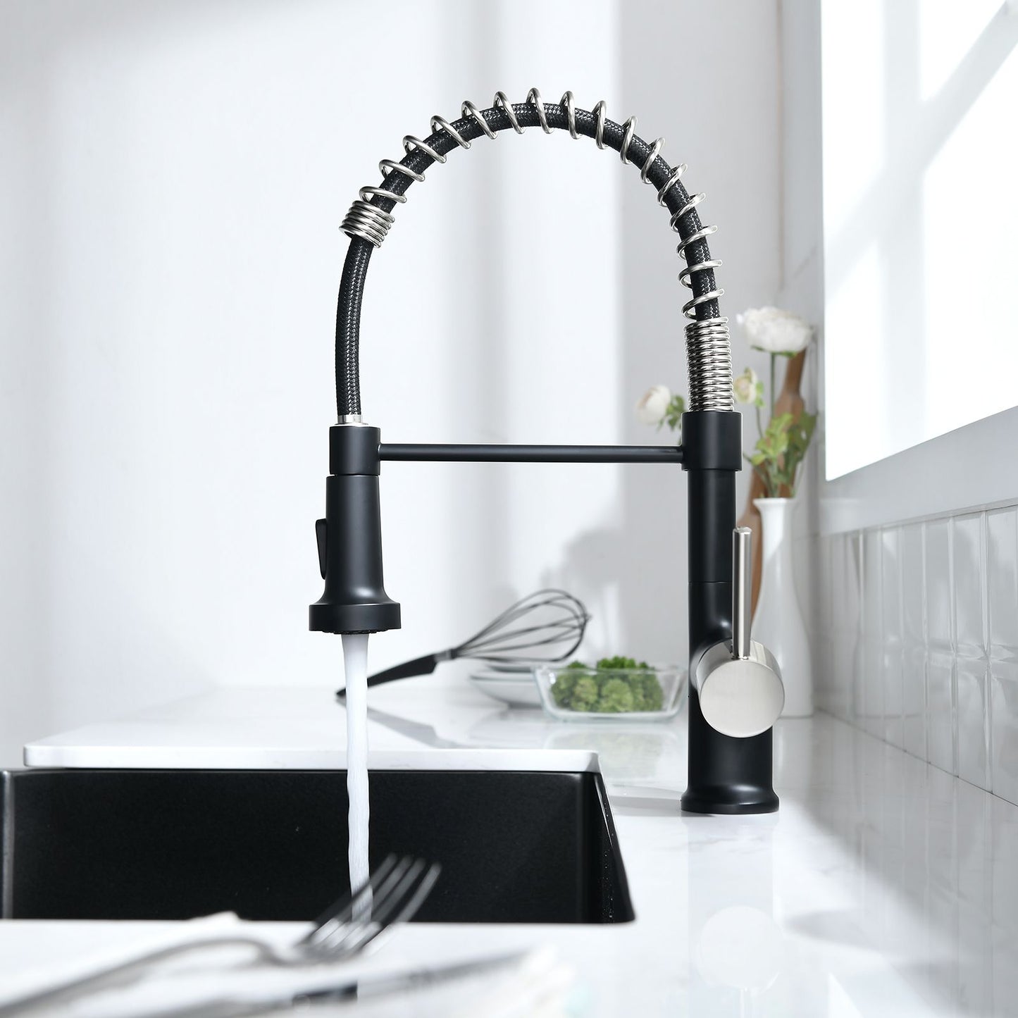 Commercial Black and Nickle Kitchen Faucet with Pull Down Sprayer, Single Handle Single Lever Kitchen Sink Faucet image 8