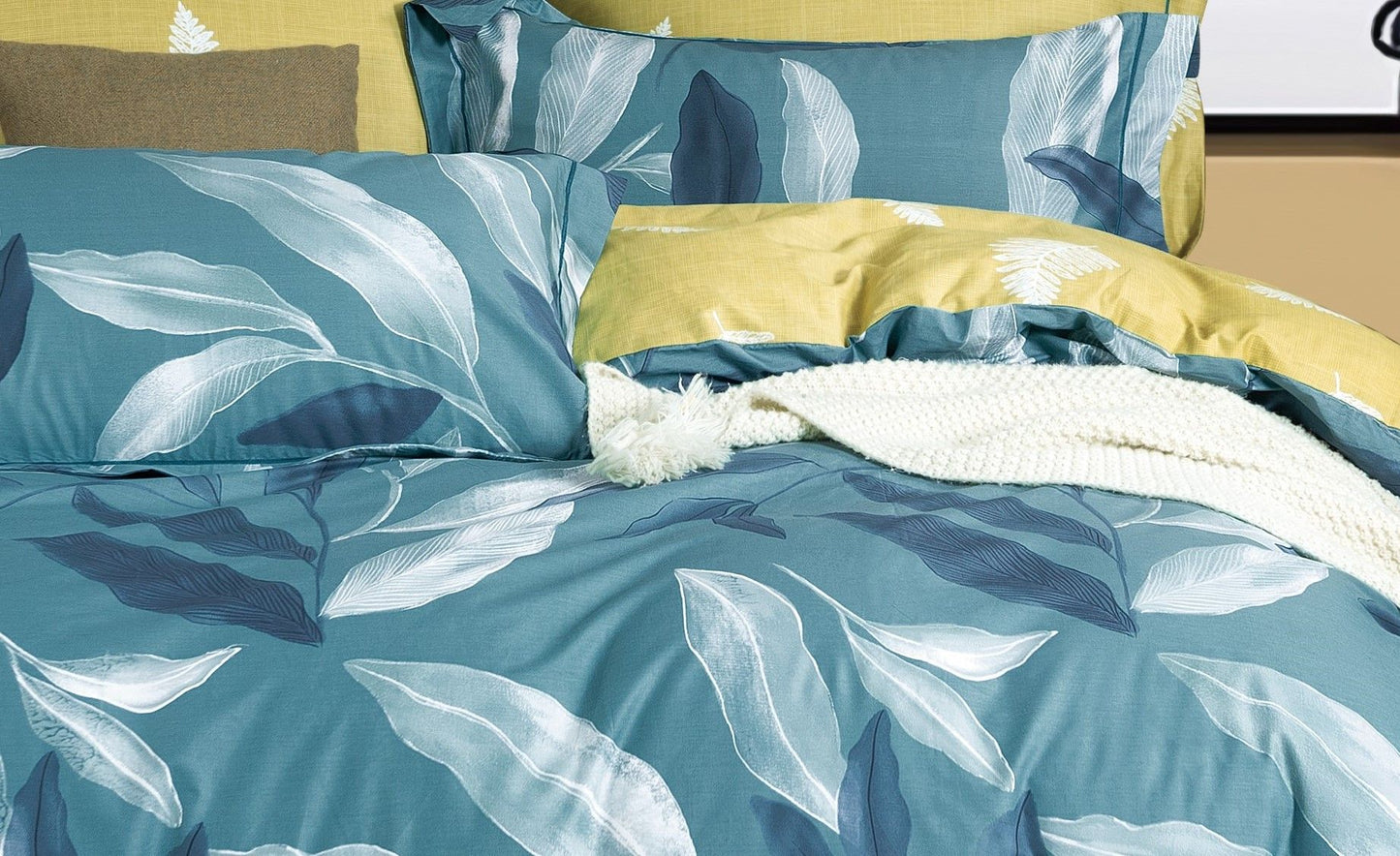 Linnett Blue Banana Leaves 100% Cotton Reversible Comforter Set image 3