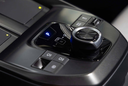 📢 2026 Subaru Solterra Interior Photos – Modern Design with 14-Inch Touchscreen & Spacious Cabin