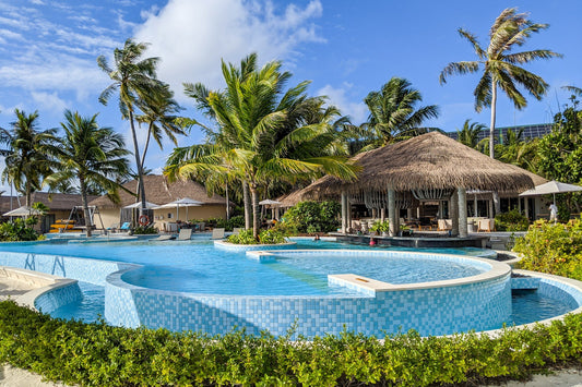 IHG One Rewards Premier vs. IHG One Rewards Traveler: Which Card is Right for You?