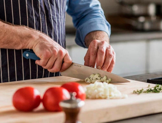 3 Essential Kitchen Knives Every Home Cook Needs – Chef’s, Paring & Serrated Knife Guide