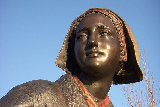 📢 "El Mural Que Debió Ser: Reviving María Izquierdo's Vision for Women in Art"