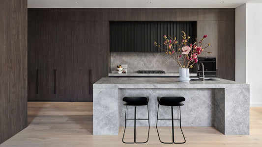 Muji Living Room Ideas – Create a Serene Space with Natural Materials & Minimalist Design