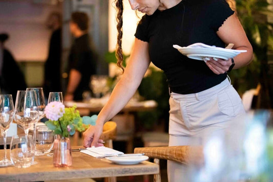 **The Restaurant Staffed by Former Homeless People – Unique Dining Experience & Social Impact**