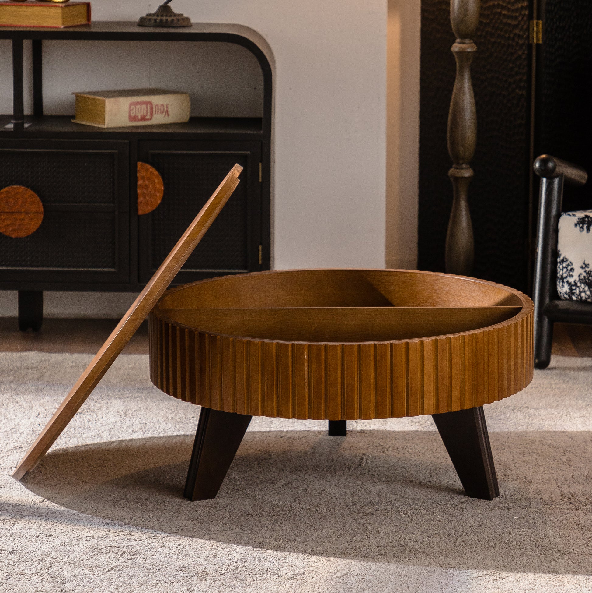 31.5" Retro Round Coffee Table with Storage Space, Suitable for Living Room and Office, Natural image 5