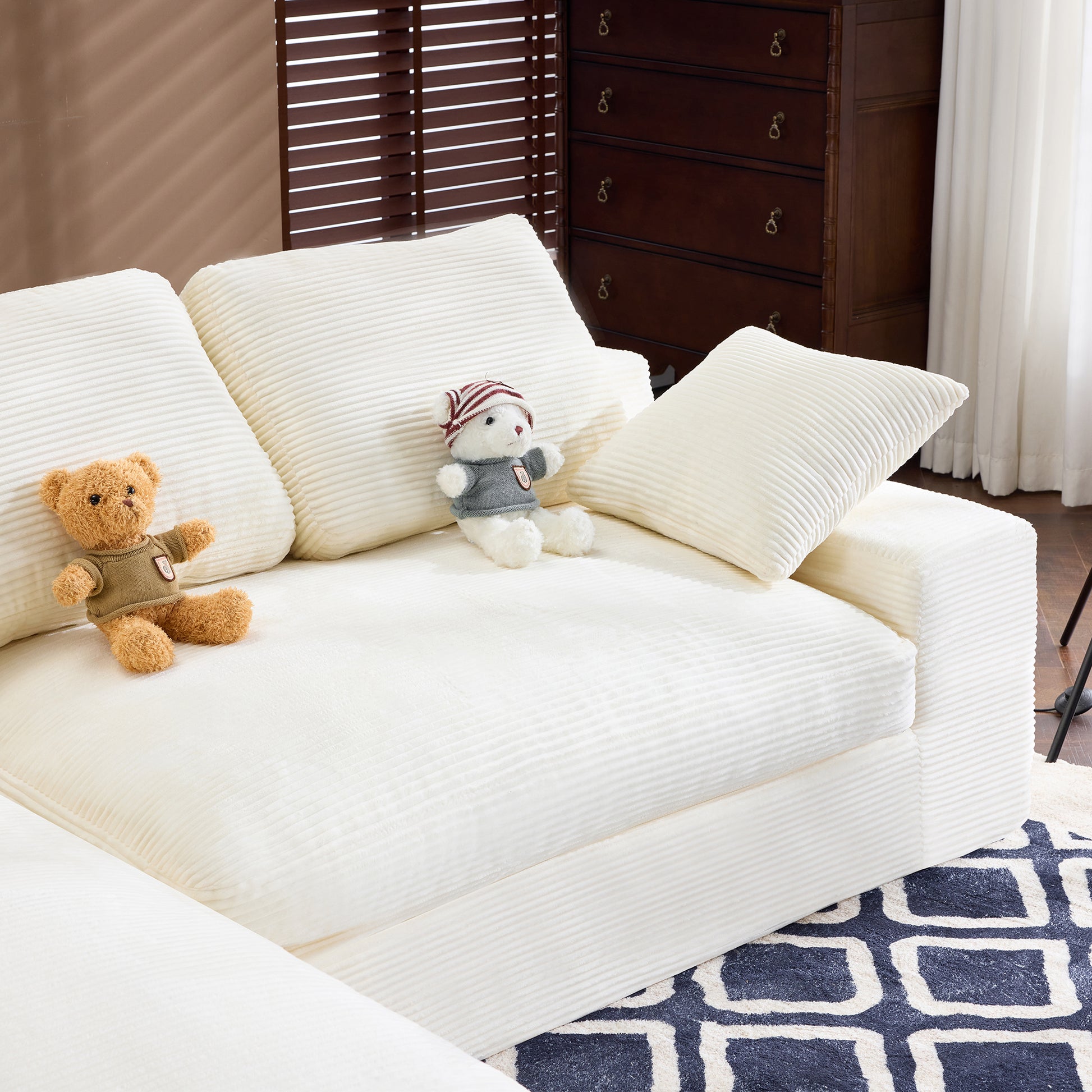 White corduroy compressed sofa. It has a soft and skin-friendly sitting feel, adding a healing atmosphere to the warm living room. It comes with 3 back cushions and 2 throw pillows. image 11