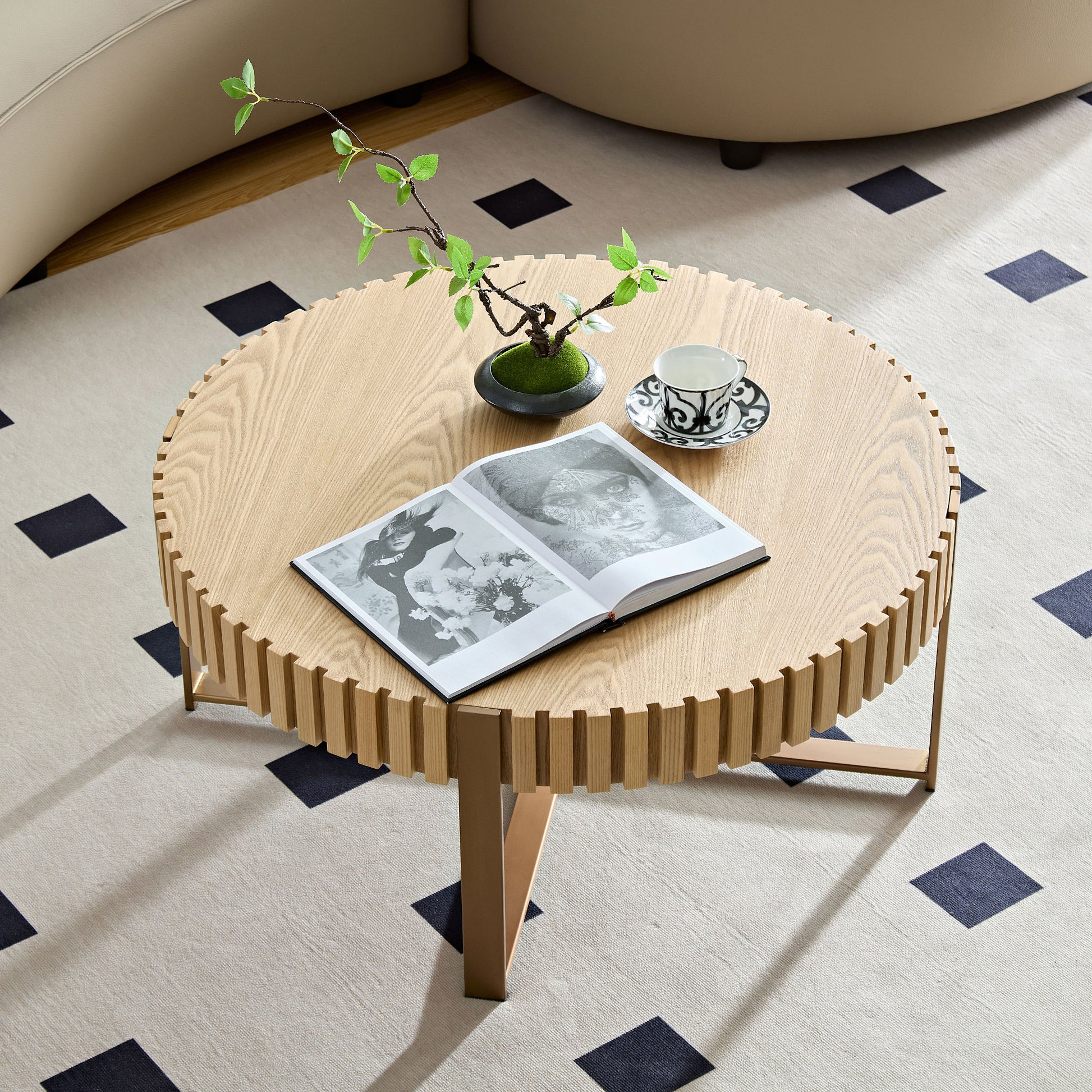 Modern Handcraft Drum Coffee Table 31.5 inch Round Coffee Table for Living Room,Small Coffee Table with Sturdy Pedestal,Natural Ash image 4