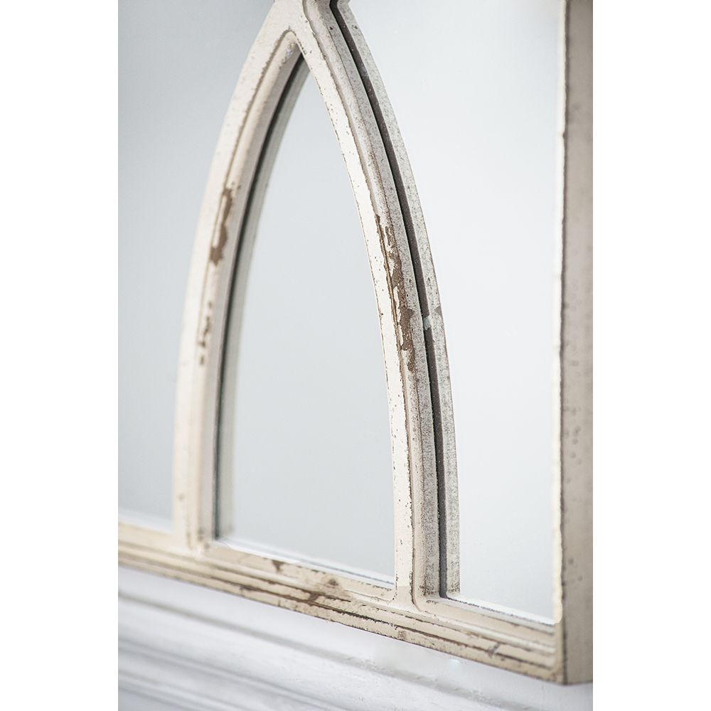 Rectangular wall mirror with carved motifs