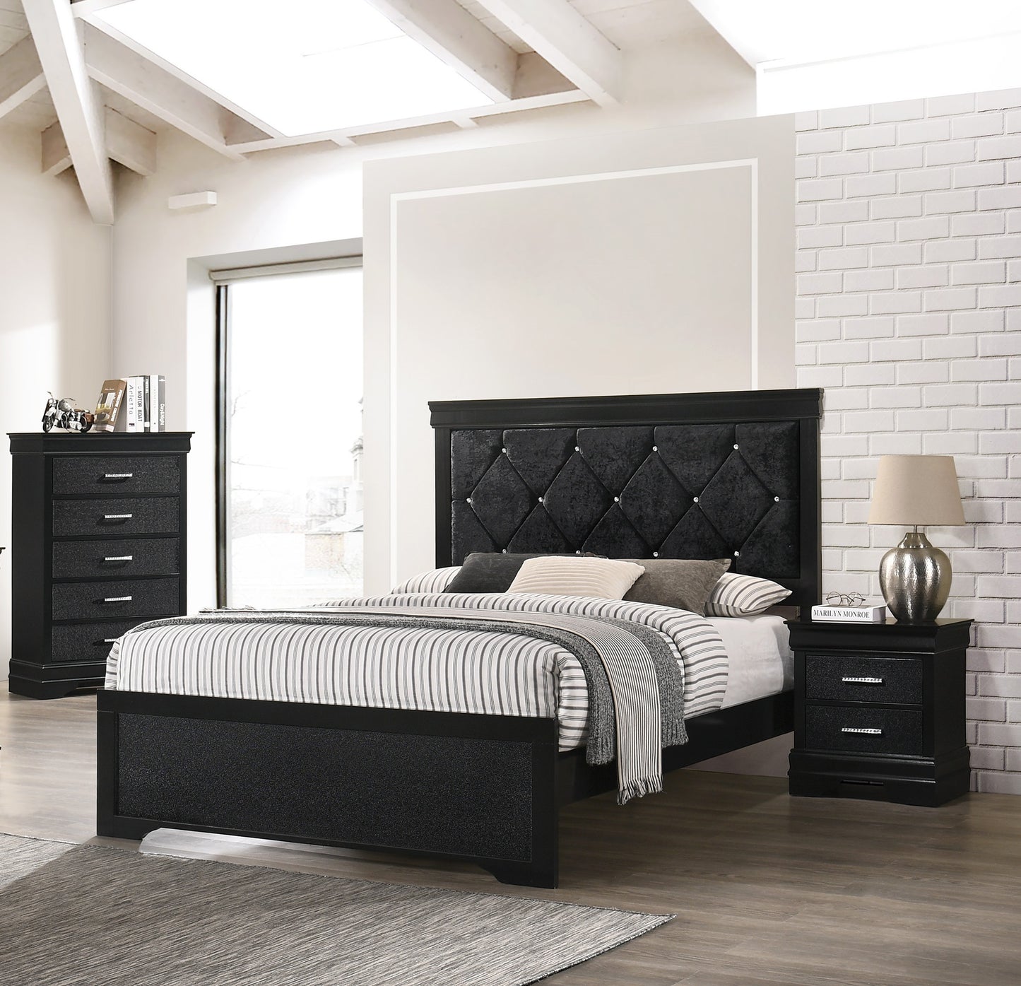 Modern 1pc Black Finish 5-Drawer Tall Chest Wooden Textured Finish Crystal Tufted Handle Furniture image 4