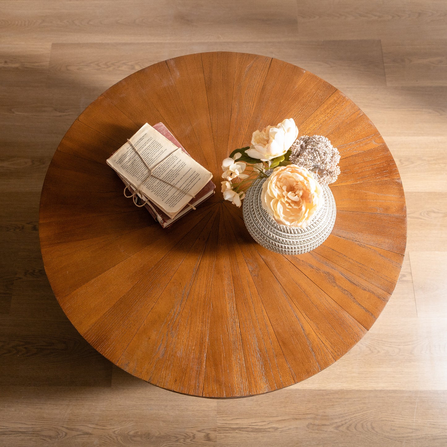 31.50"Vintage Style Bucket Shaped Coffee Table with storage function, for Office, Dining Room and Living Room, Brown image 6