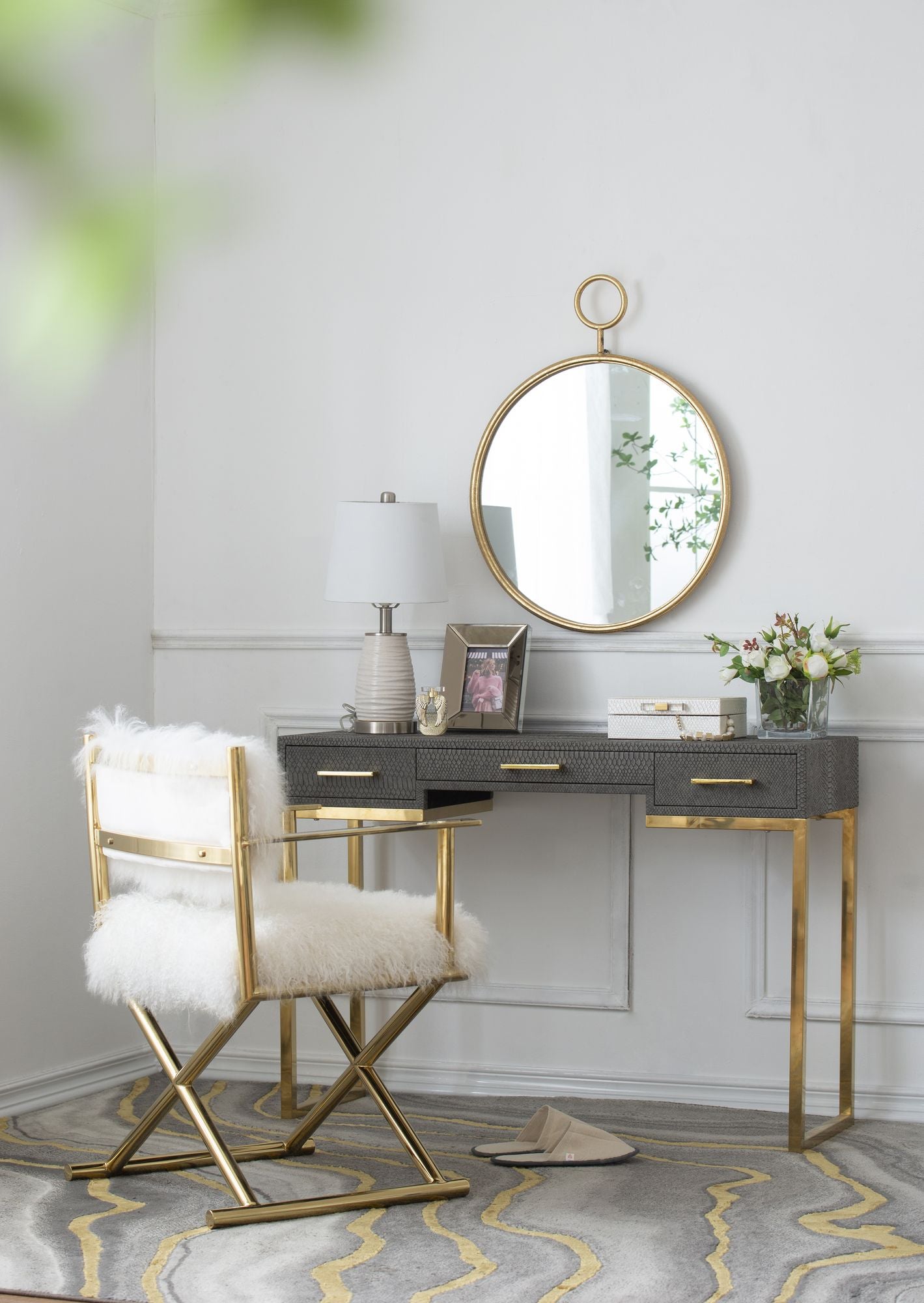 22x28 inch circle wall mirror with gold iron frame for living room decor