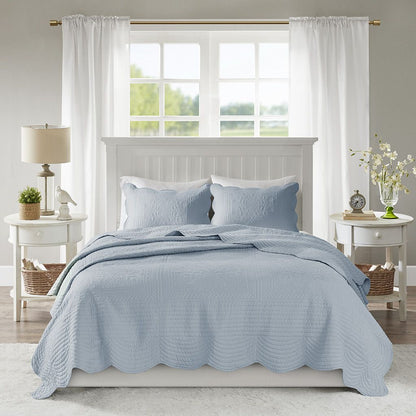 3 Piece Reversible Scalloped Edge Quilt Set Blue King/Cal King image 1
