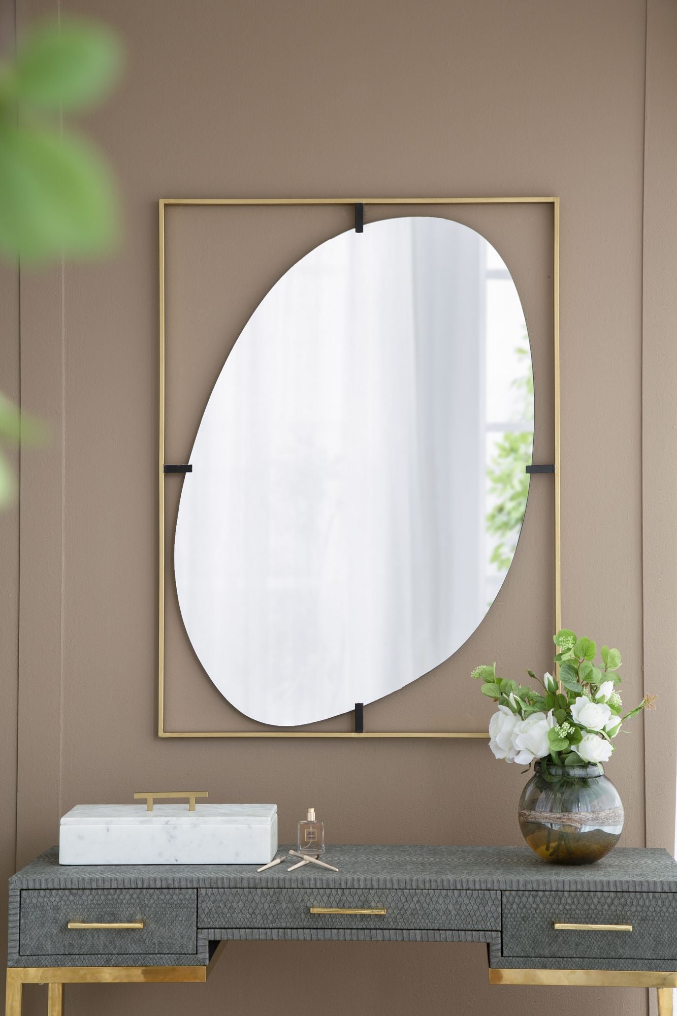 30x1x40" Poppy Mirror with Gold Metal Frame Contemporary Design Wall Decor for Bathroom, Entryway Wall Decor image 8
