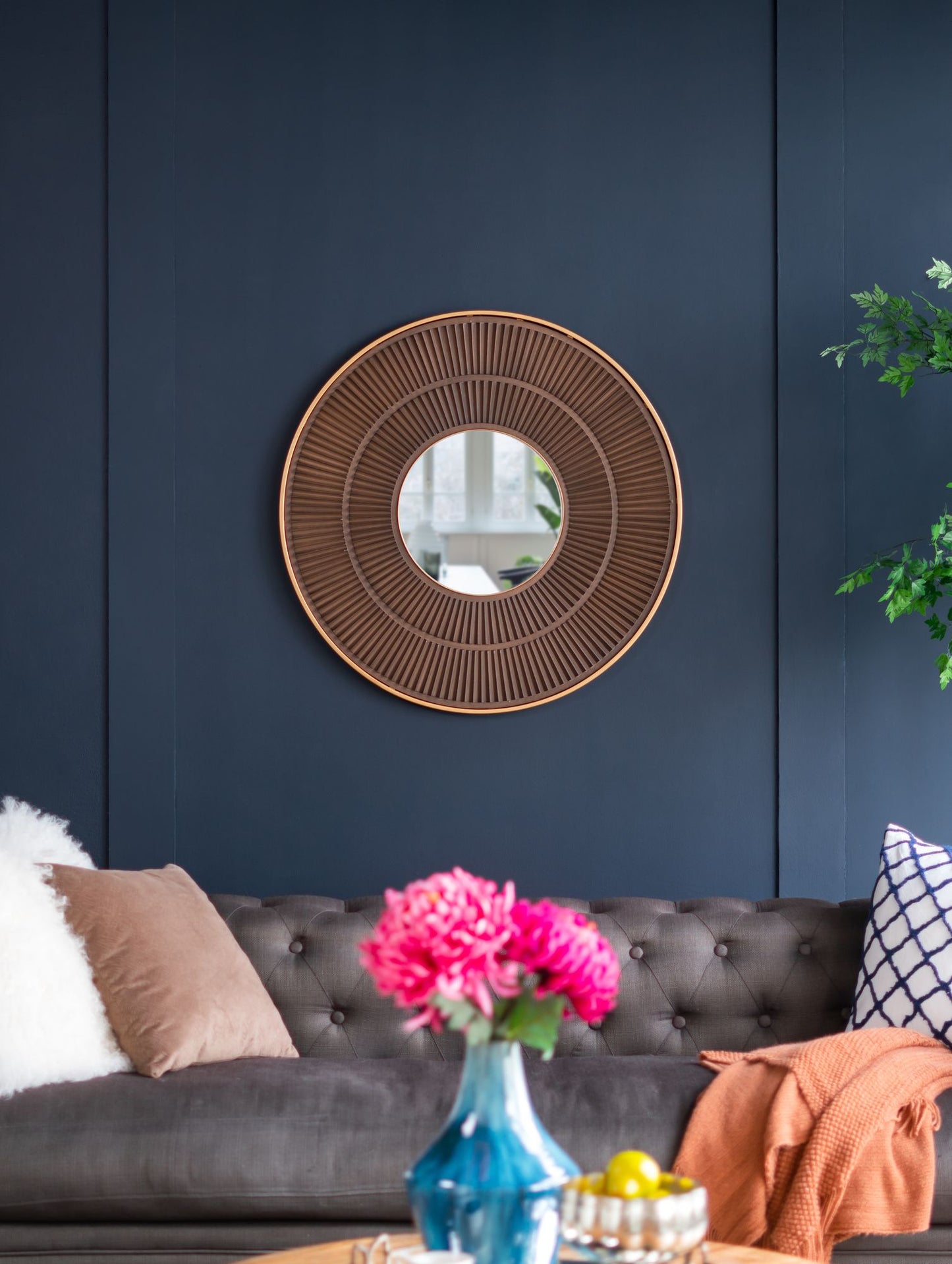 Packaging of round Carter mirror