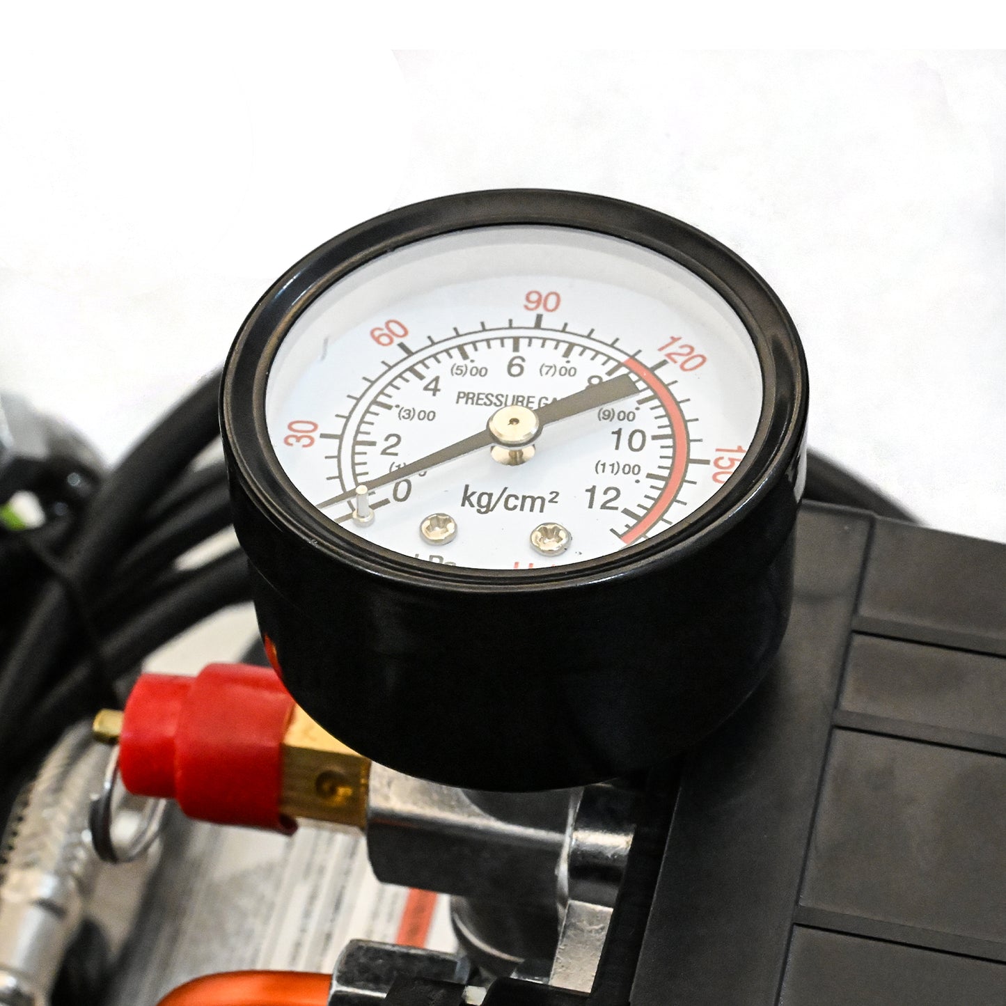 Oil Free Air Compressor, Quiet Low Noise Portable Air Compressor with Tank, 110V High Pressure Pneumatic Pump for Garage, Workshop, Woodworking, Tire Inflation image 2