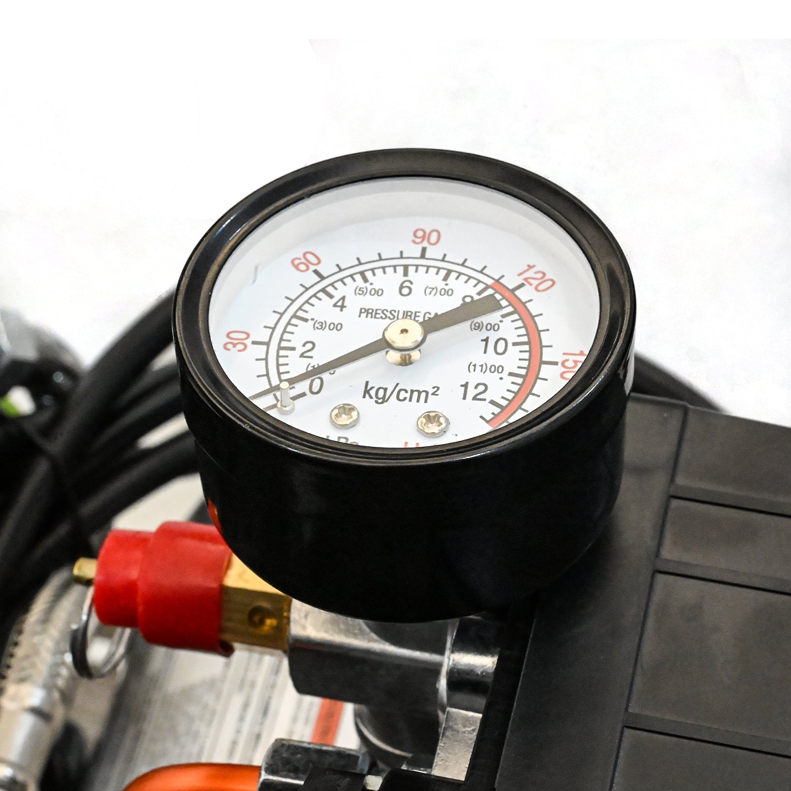 Oil Free Air Compressor, Quiet Low Noise Portable Air Compressor with Tank, 110V High Pressure Pneumatic Pump for Garage, Workshop, Woodworking, Tire Inflation image 2