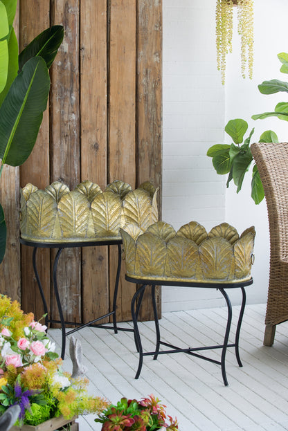 Set of 2 Metal Planter With Iron Legs Stand, L:27.2x19x32.3" S:23.5x16x26.5" image 7