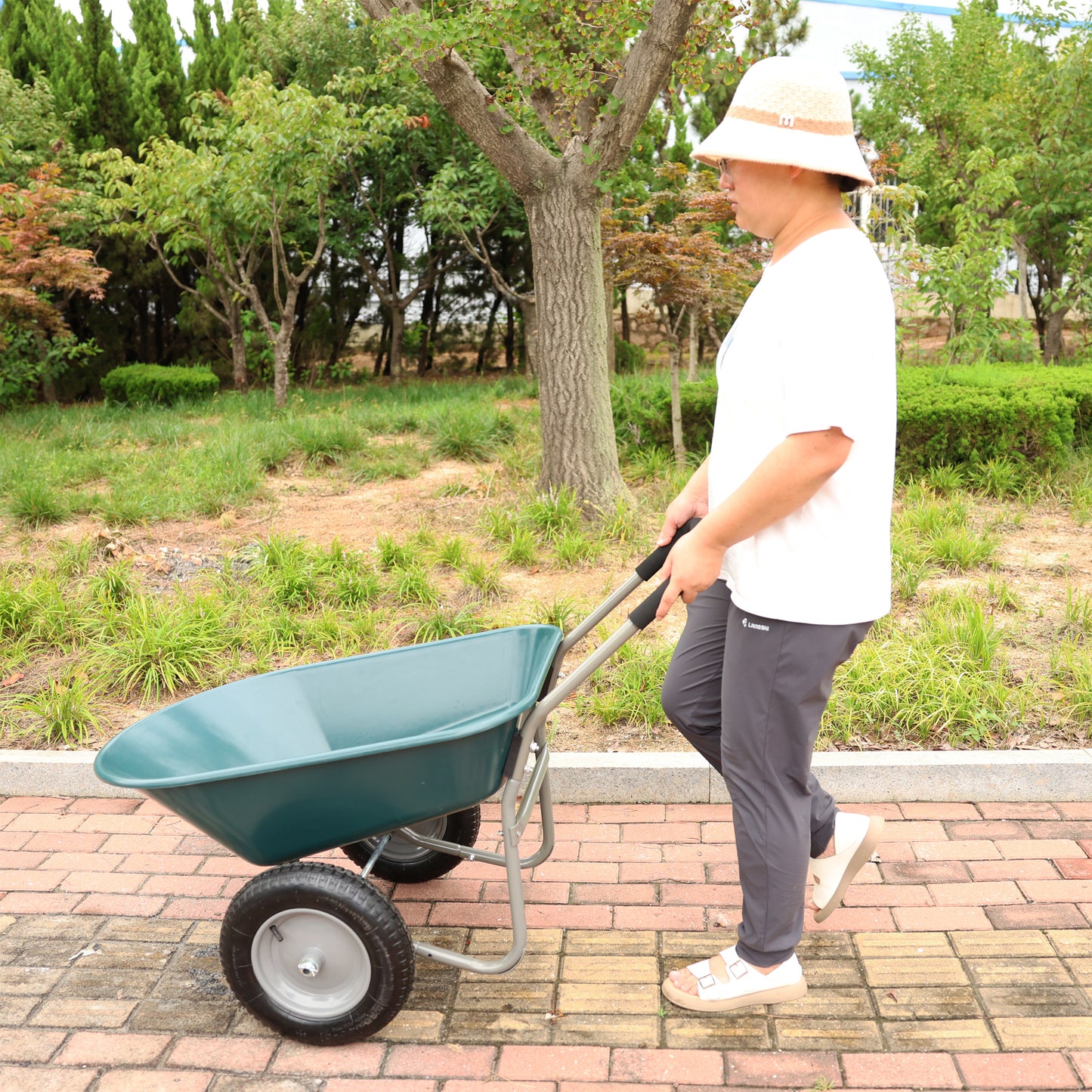 wheel barrow Two wheeled trolley for green garden 15 inch pneumatic wheel WB1001GN image 2
