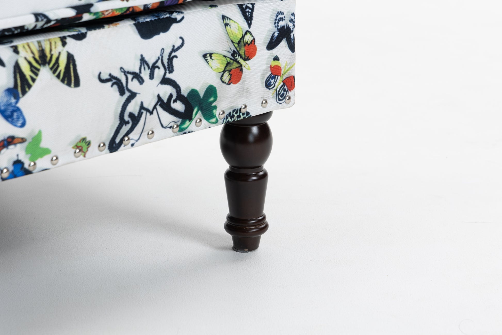 Upholstered Accent Chair, Vintage Armchair with butterfly Linen Fabric and Nailhead Trim for Living Room image 8