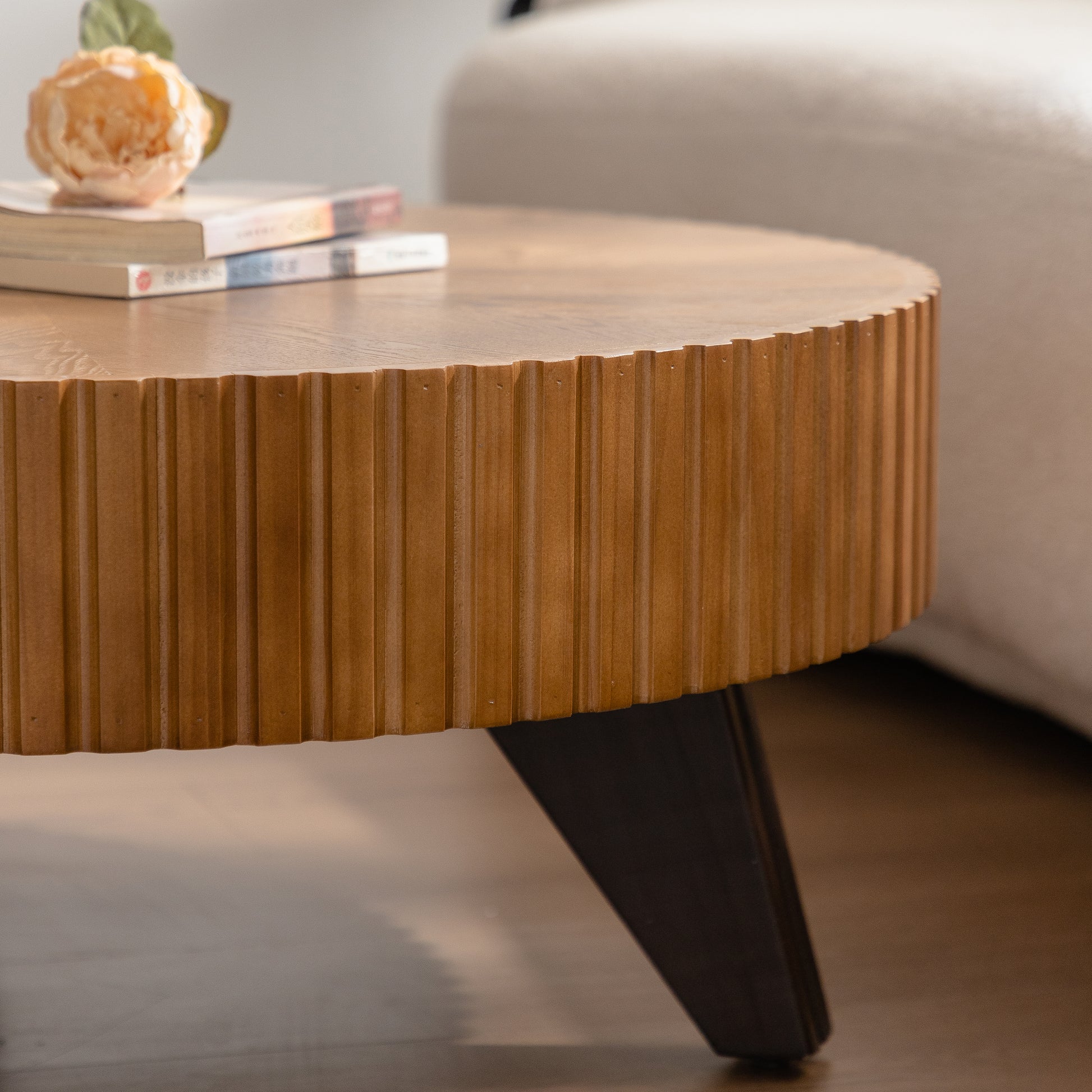 35.4 "Round Retro Coffee Table, Coffee Table Suitable For Coffee and Home Decor, Natural image 9