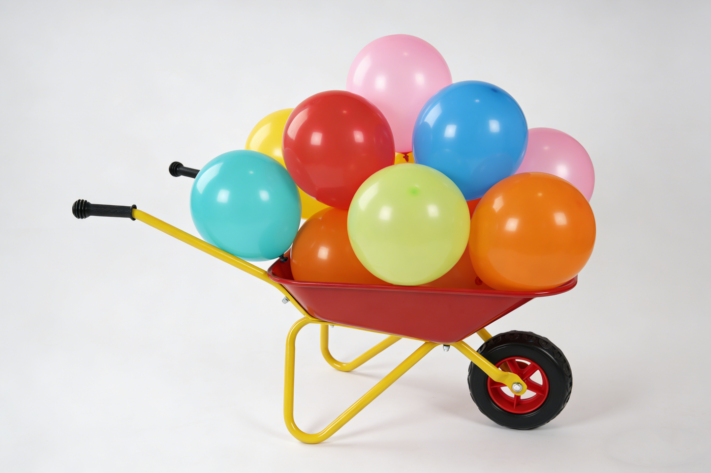 Children's metal wheelbarrow, Maximum load capacity: 33LBS,children's heavy wheelbarrow, metal structure wheelbarrow, steel tray, can be used in gardens, loading leaves, soil, sand, etc. (red) image 10