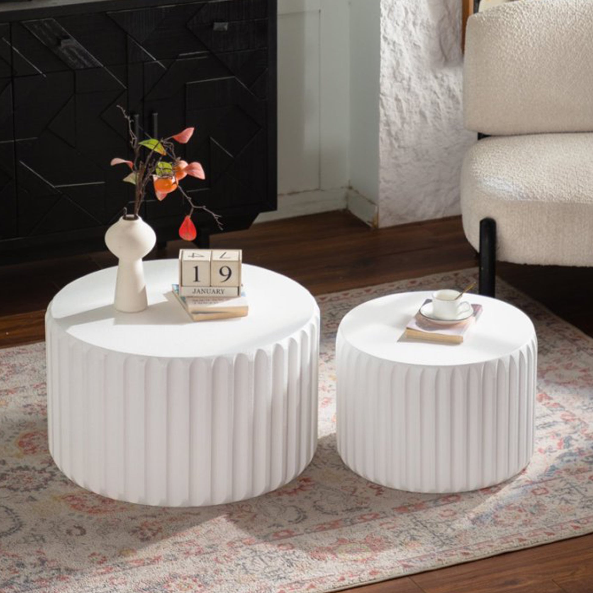 White Scalloped Round Coffee Table Set: Nesting Design, Elegant Curved-Edge Shape for Cozy Living Room Styling image 1
