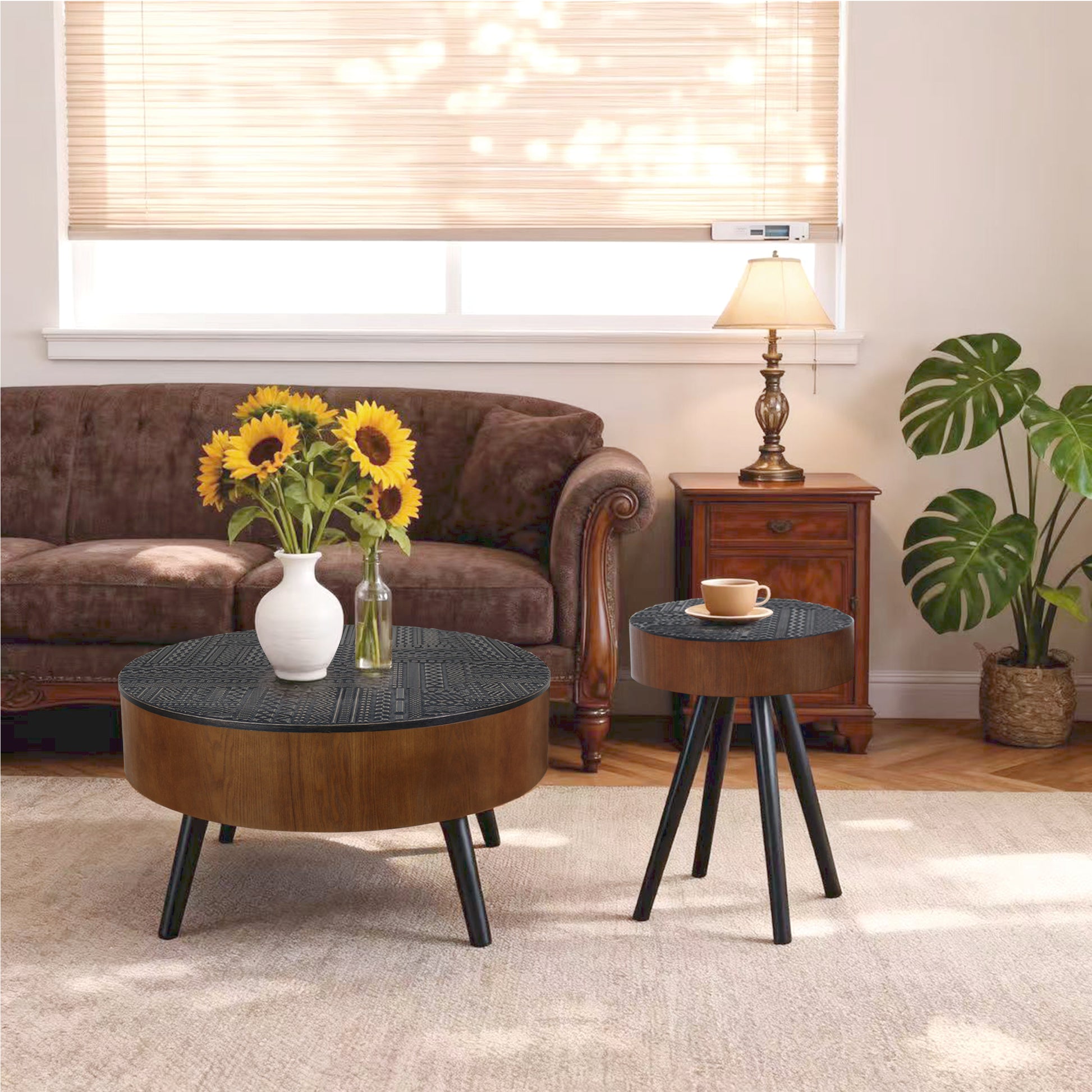 31.5-inch Round Carved Coffee Table with Storage Space, Mid-Century Modern Style Wooden Coffee Table, Four-Leg Design, 18-inch High, Living Room Accent Table (Brown and Black) image 2