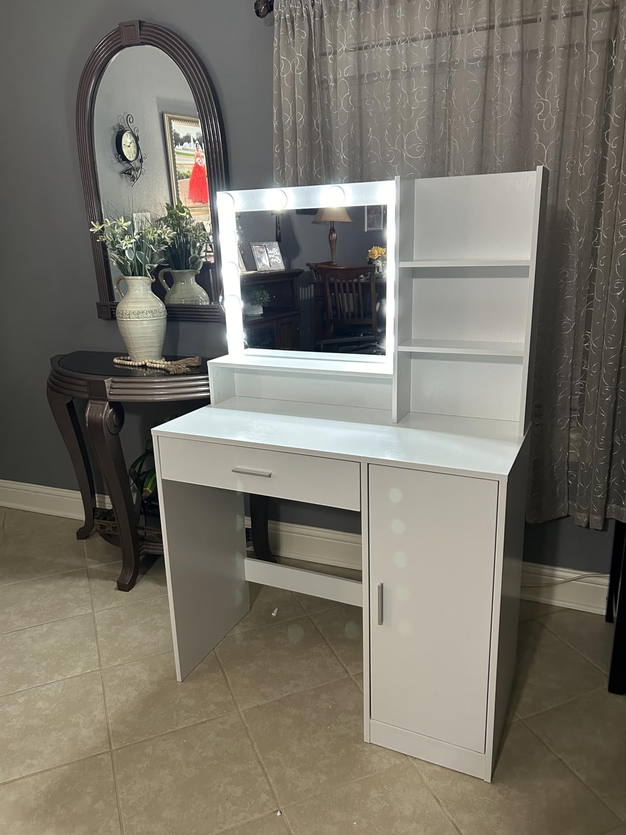 Vanity Desk with Mirror & Light, Large Drawer Three Level Storage Dresser, 3 Lighting Modes Adjustable Brightness, Bedroom Dressing Table(Pink) image 4