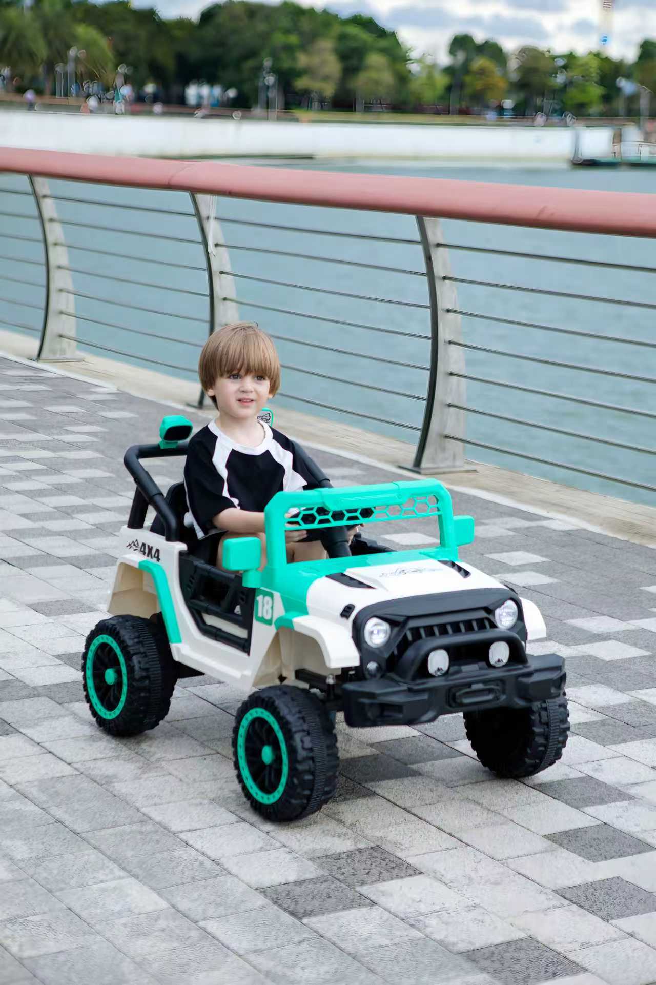 12V Ride on Car with Parent Remote Control, Toddler Electric Car with Spring Suspension, LED Lights & Music Player - Safe Battery Toy for Kids, Christmas & Birthday Gift WIGHT+GREEN image 5