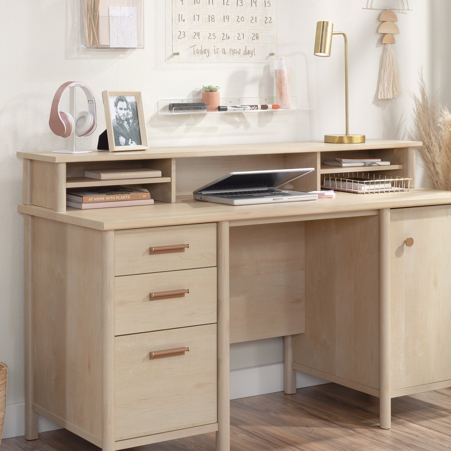Hutch with Storage Cubbyholes, Maple finish image 3