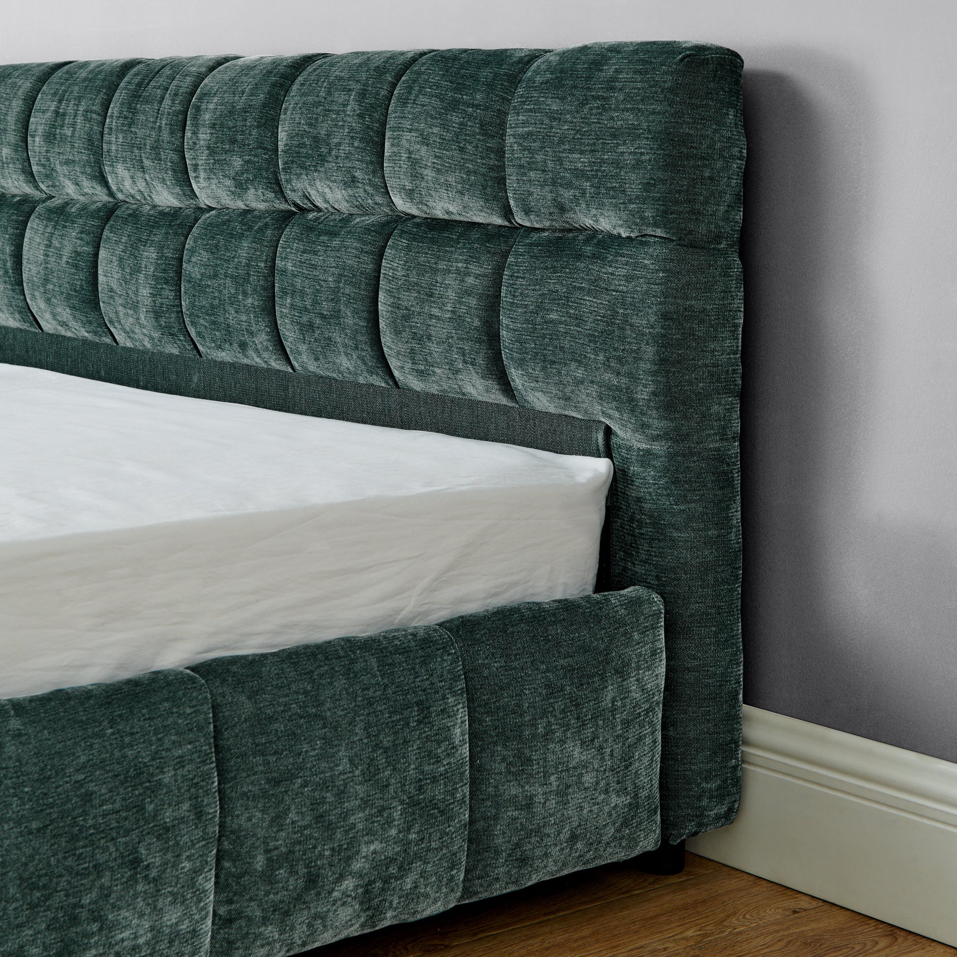 King Size Upholstered Bed,comfortable upholstered bed frame, Chenille fabric, with headboard and solid bed frame. With drawer for storage-green(88.5''*85.5''*31'') image 9
