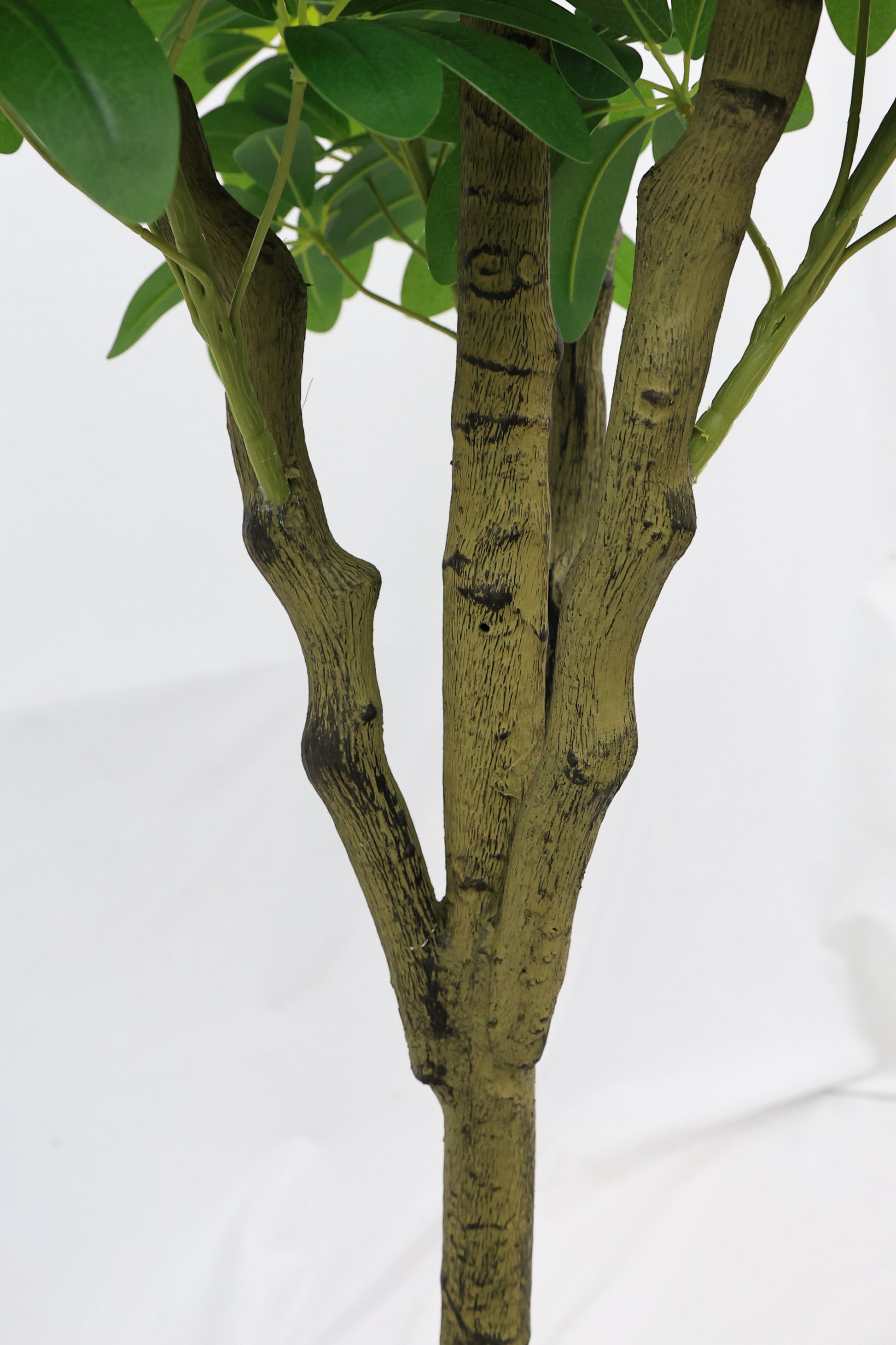 5.2FT Artificial Tree Realistic Faux Tree, Suitable for Indoor and Outdoor Decoration,1pc/set image 3
