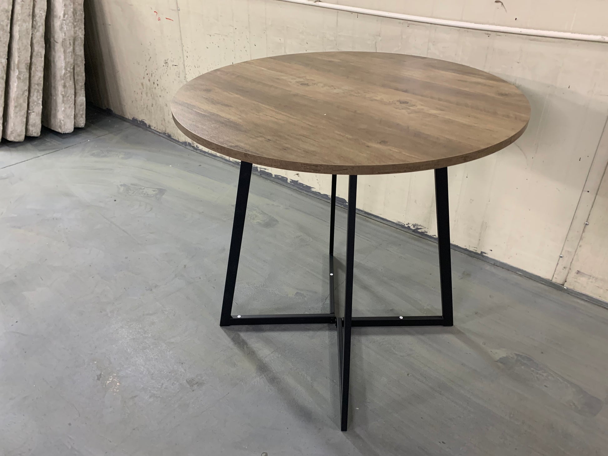 31.5 Inch Round Dining Table, Small Circle Kitchen Table with Metal Black Legs for 2-4 people,Modern Dining Room Table, Brown (only table) image 3