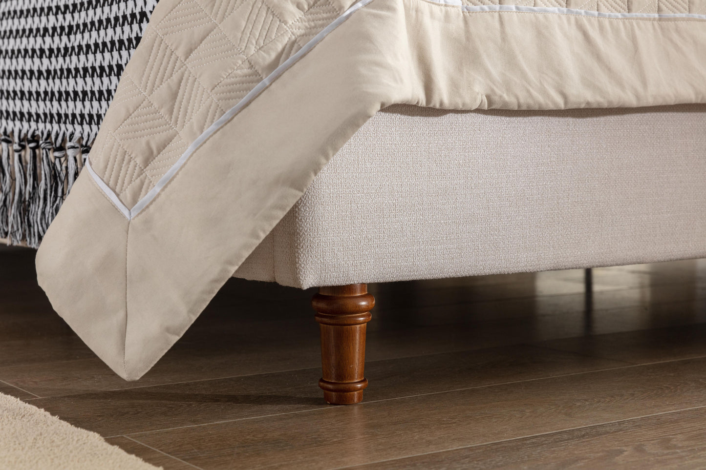 Hayden Upholstered Wingback Bed Size Queen / Tall 54" Headboard Upholstered Queen Bed / Without Wooden Slats / Box Spring Request / Queen / Textured Ivory Canvas / Elegant Simplicity / Easy Assembly image 9