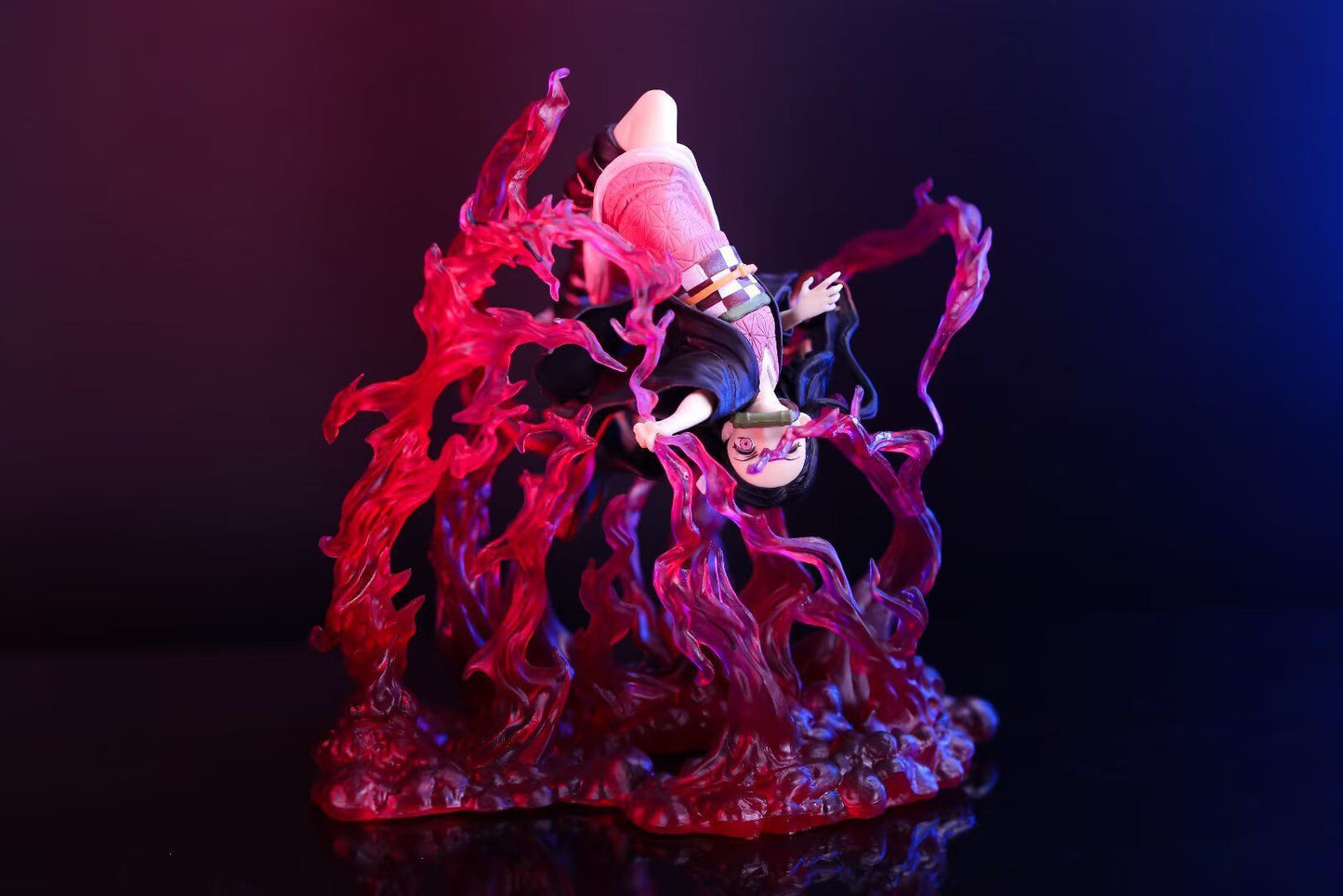 Demon Slayer GK Bloodthirsty Nezuko Flying Pose Butterfly Shinobu Scene Anime Figure Model Desktop