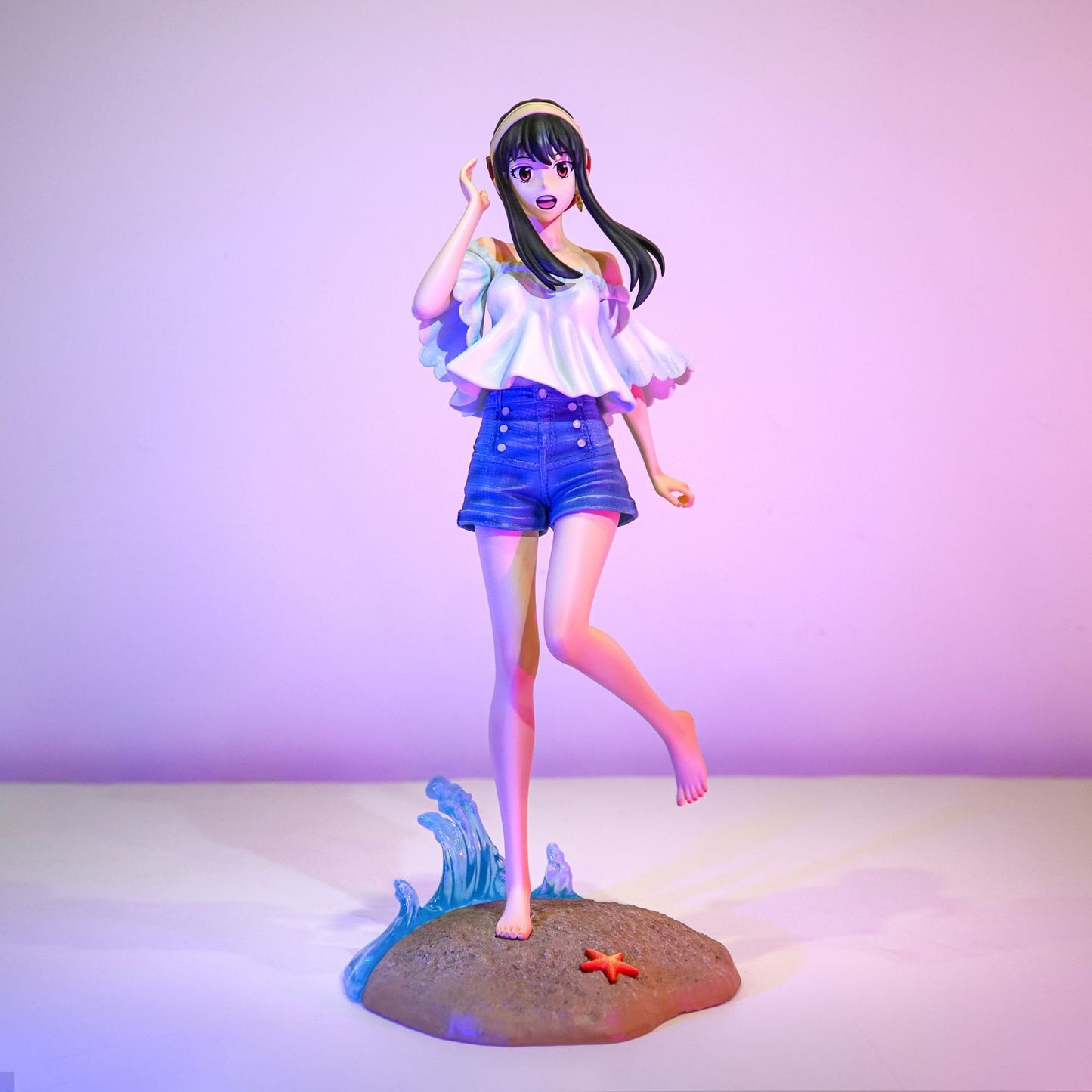 JT Anime Spy x Family Beach Yor GK Yor Forger Scene Statue Model Figure Ornament