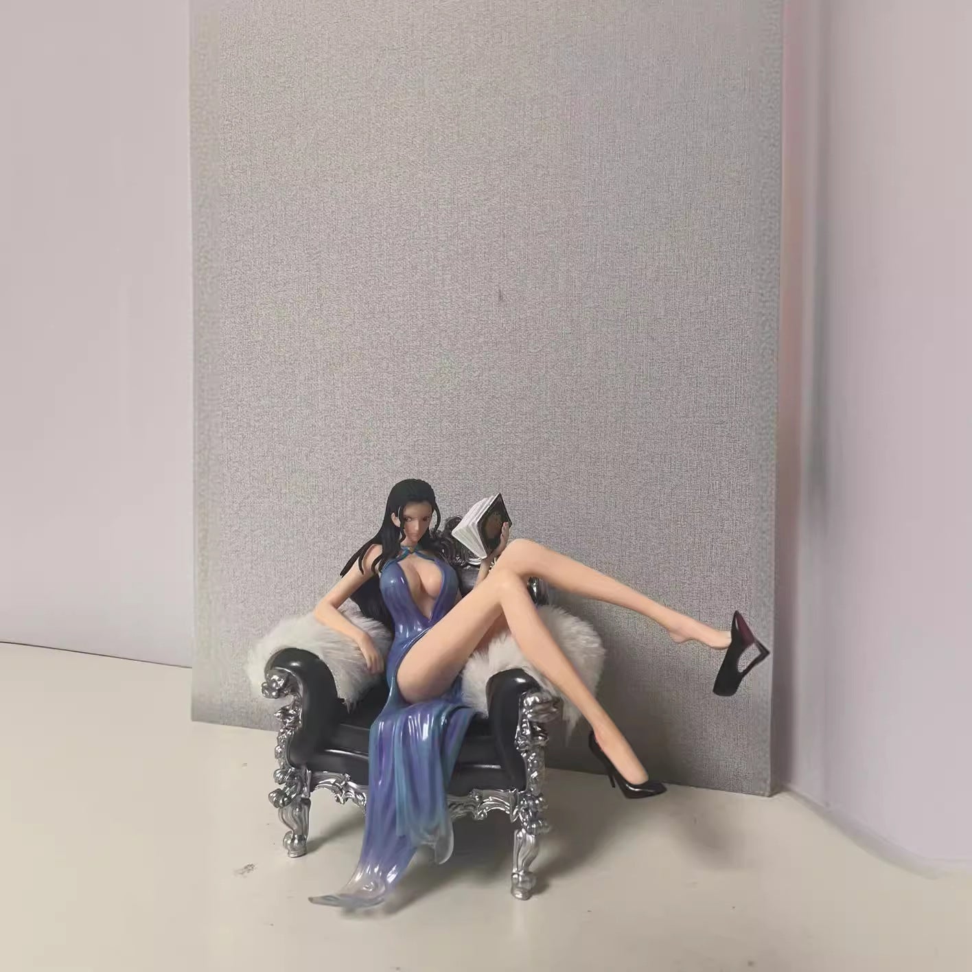 SH One Piece Nico Robin Suit Series 4th Figure Statue