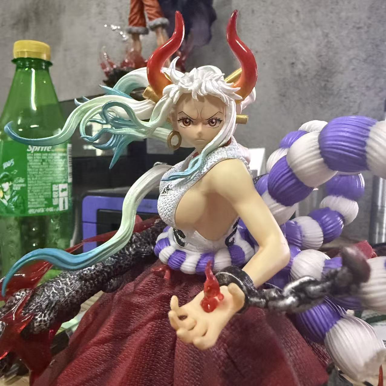 Pre-sale Anime One Piece NY Yamato Full Paint Figure Kaido Daughter Girl Desktop Ornament
