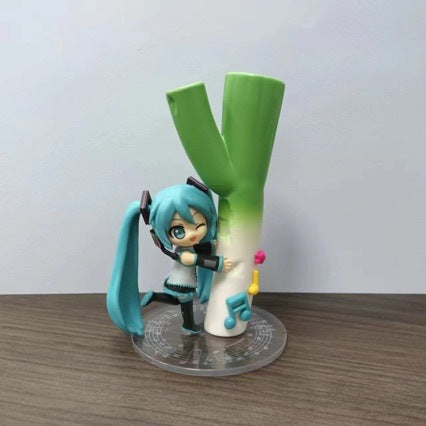 Hatsune Miku Holding Scallion Anime Figure Ornament Gift Chinese