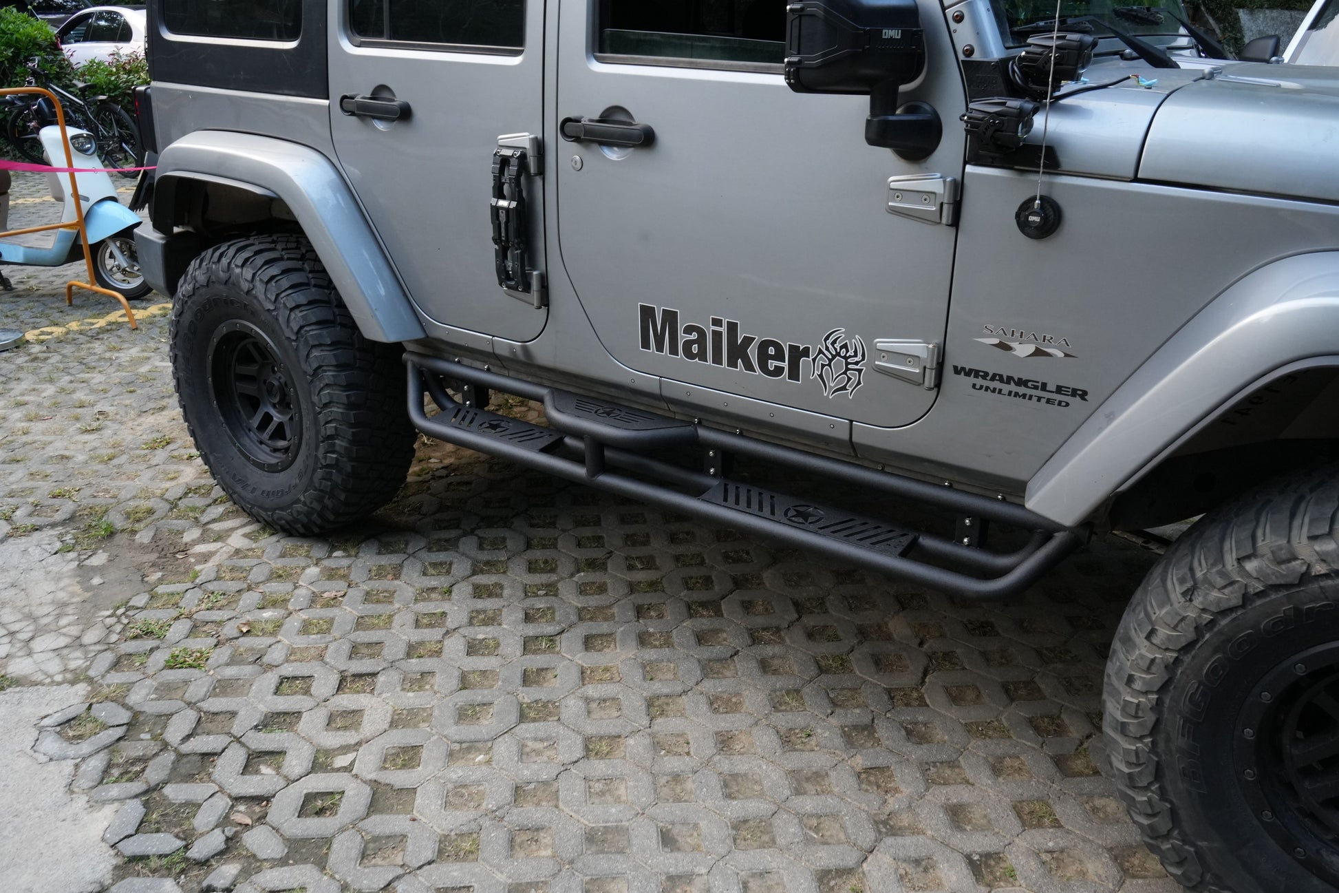 20578 Running Boards Compatible with Jeep Wrangler JK 4 Doors image 2