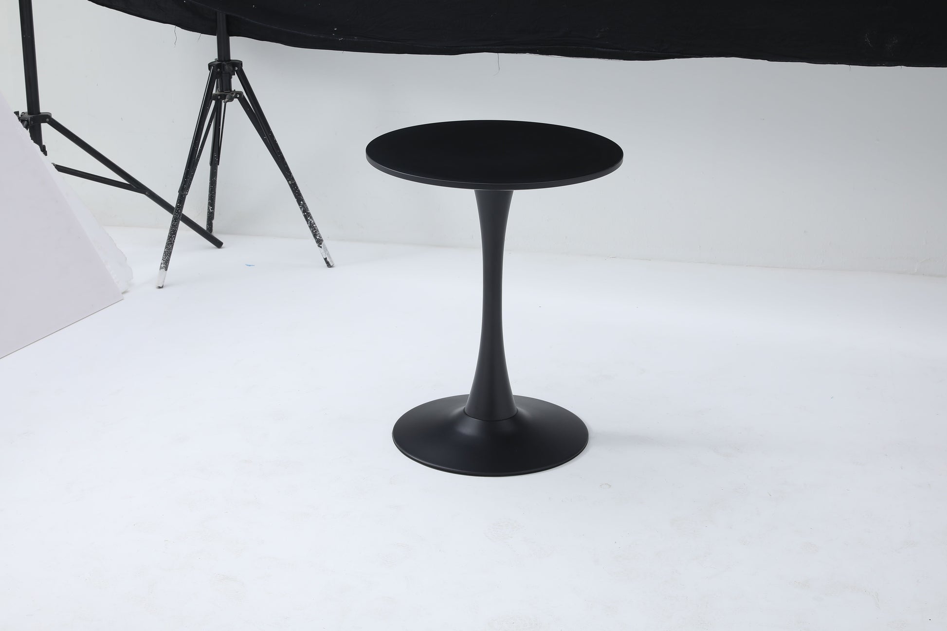 Black Round Dining Table,Modern Dining Table, Dining Table,MDF Tabletop and Iron Spray-Painted Matte Base,Oval Dining Table,Mid Century Coffee Table for Living Room 24 Inch,Home Kitchen,Small Places image 9