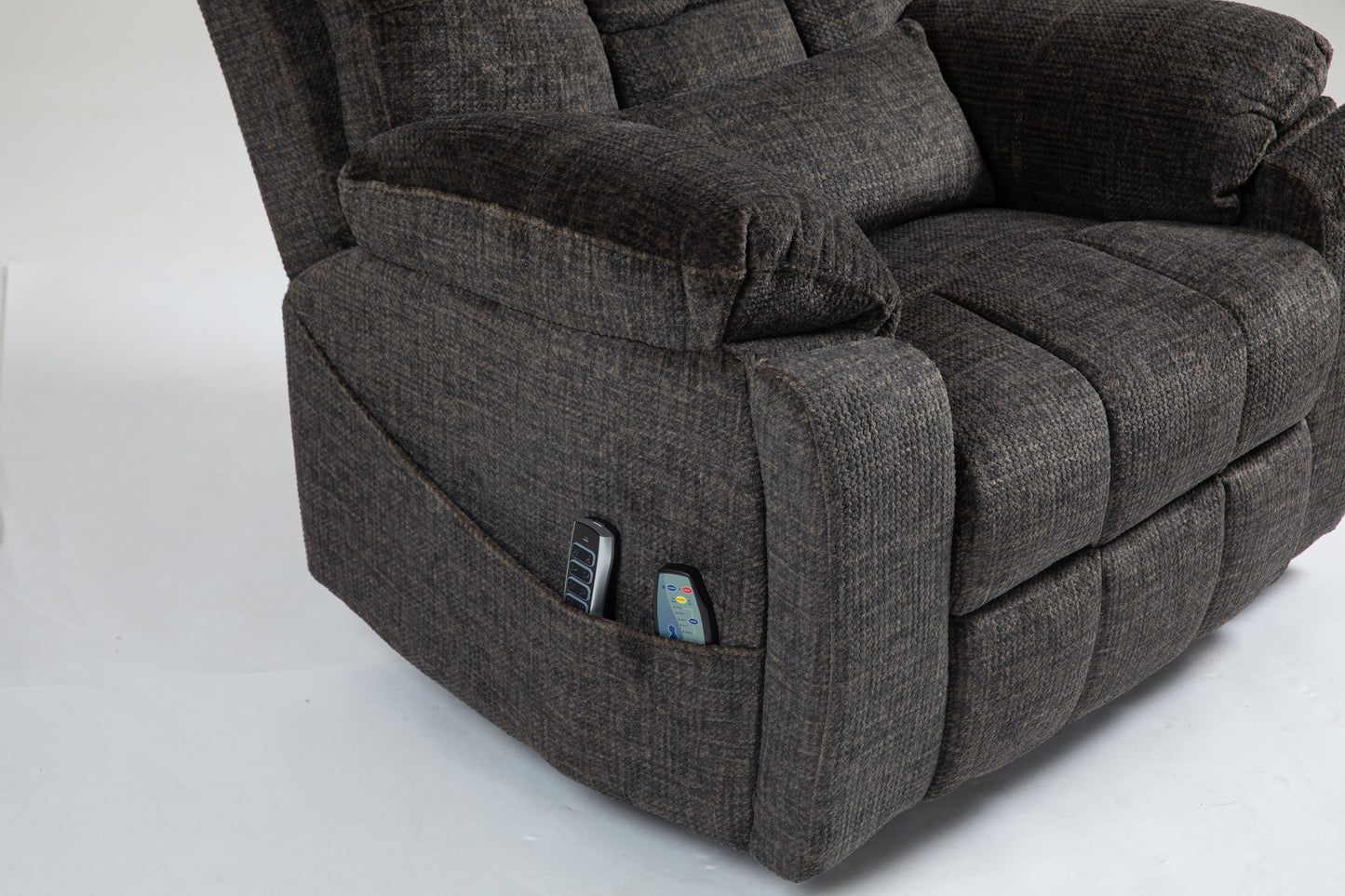 Old age electric lift chair, flat high density foam electric sofa, with heating and massage functions, can tilt to 180 degrees, 2 pocket cup holders, 2 remote controls, 4 OKIN motors image 4