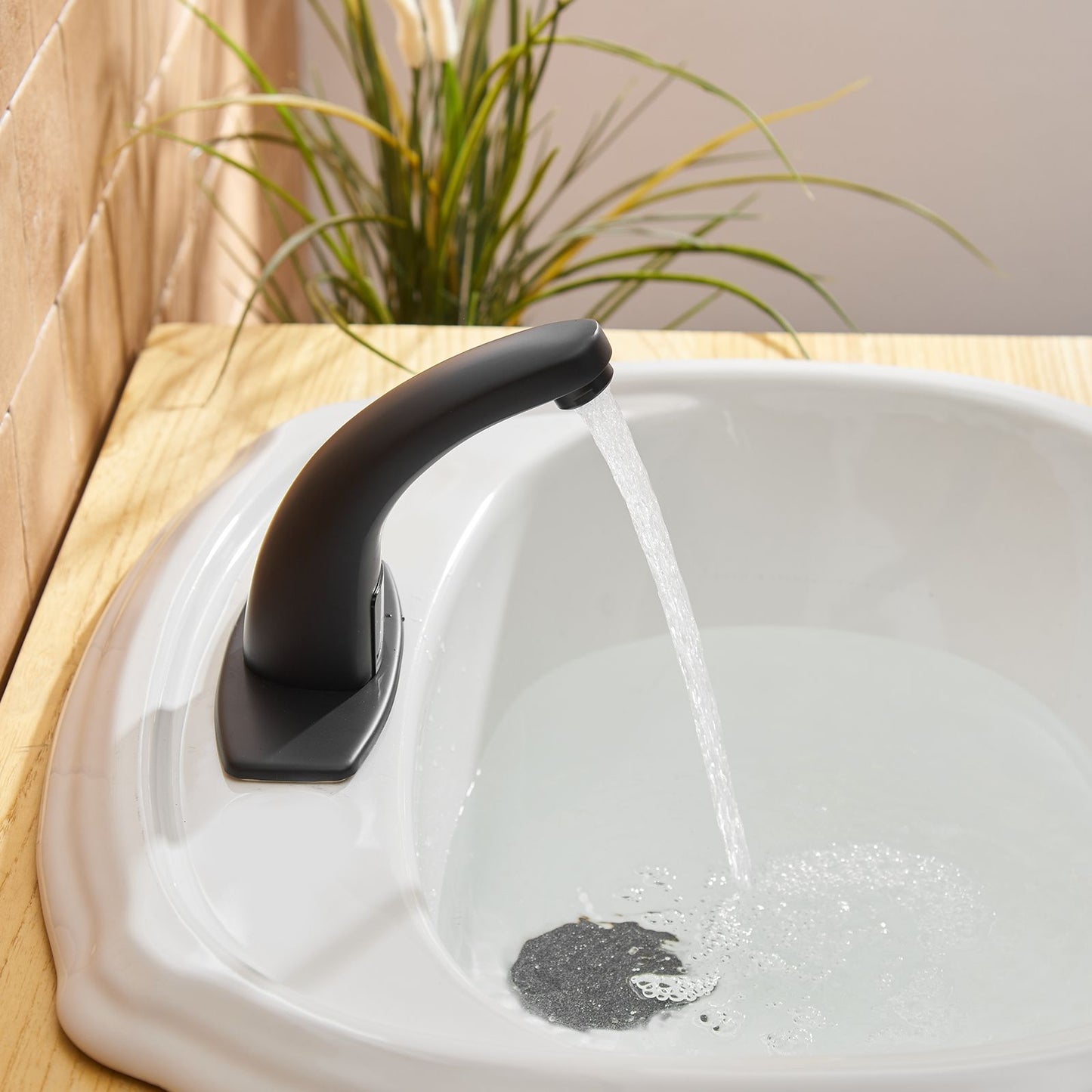 Automatic Sensor Touchless Bathroom Sink Faucet With Deck Plate In Matte Black image 8