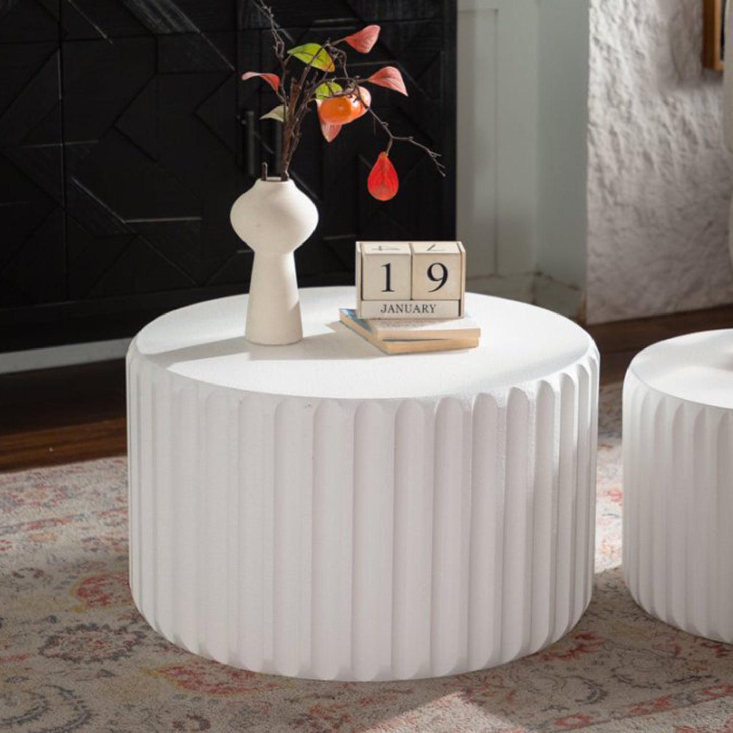 White Scalloped Round Coffee Table Set: Nesting Design, Elegant Curved-Edge Shape for Cozy Living Room Styling image 5