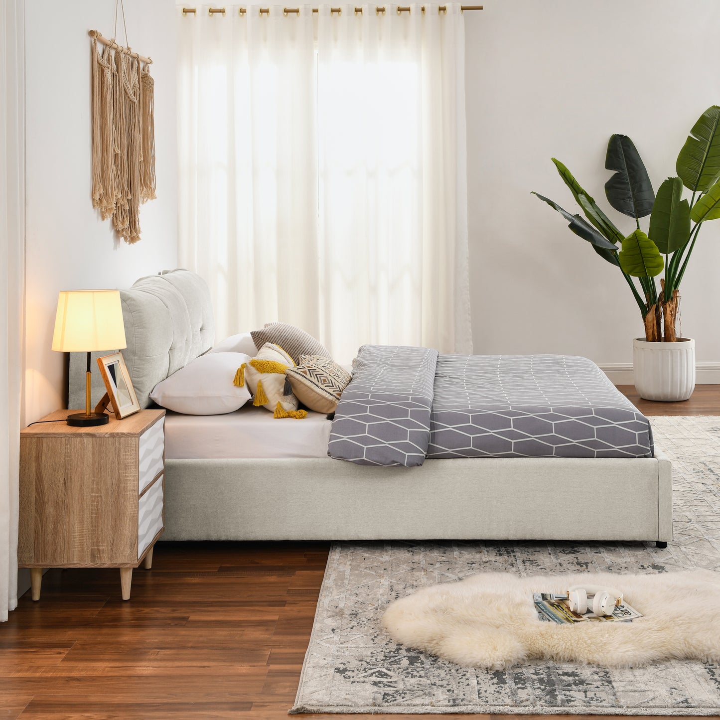 Queen Size Storage Upholstered Hydraulic Platform Bed with Integrated Headboard, Chenille Fabric, Beige image 6