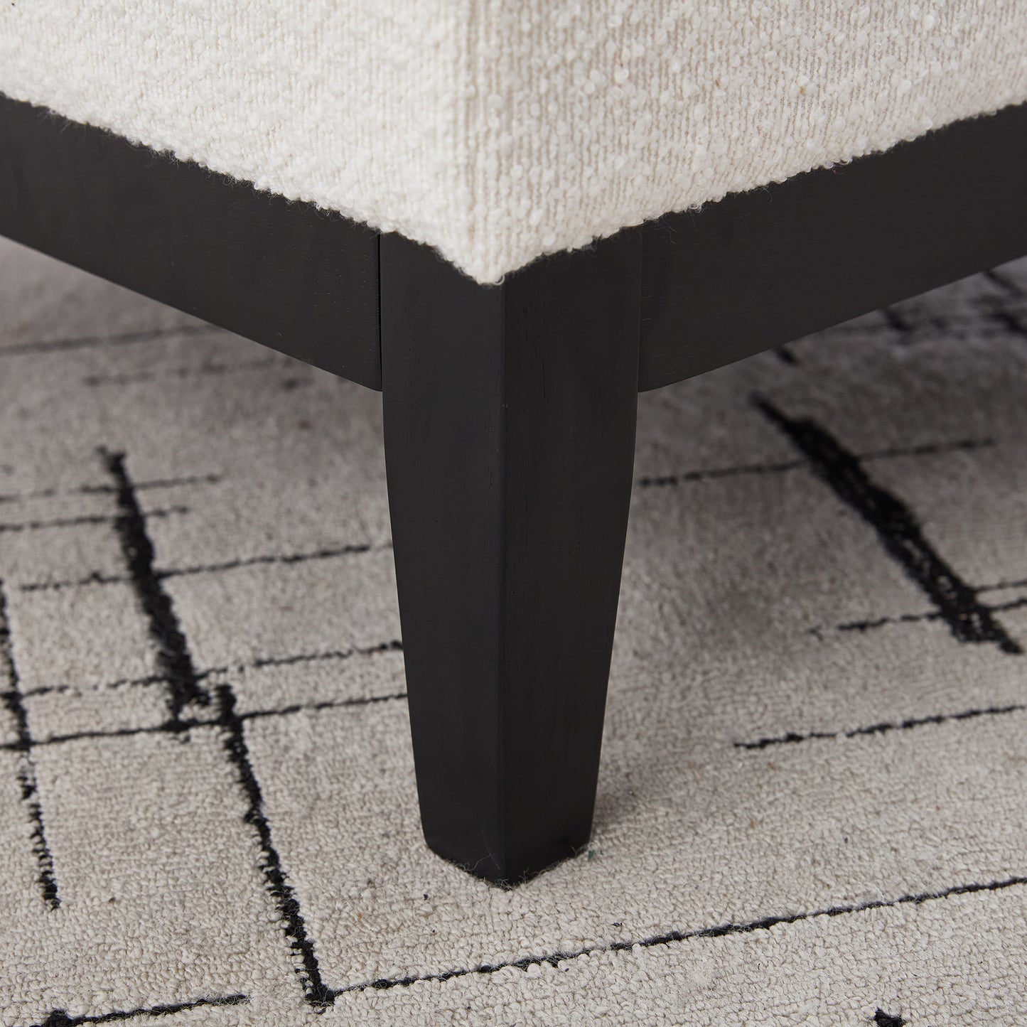 33.86"W Upholstered Wood Base Storage Ottoman With Reversible Lid Coffee Table, Foot Stool Square Footrest with Rubberwood Legs for Living Room Bedroom Entryway and Office, Ivory Boucle. image 7