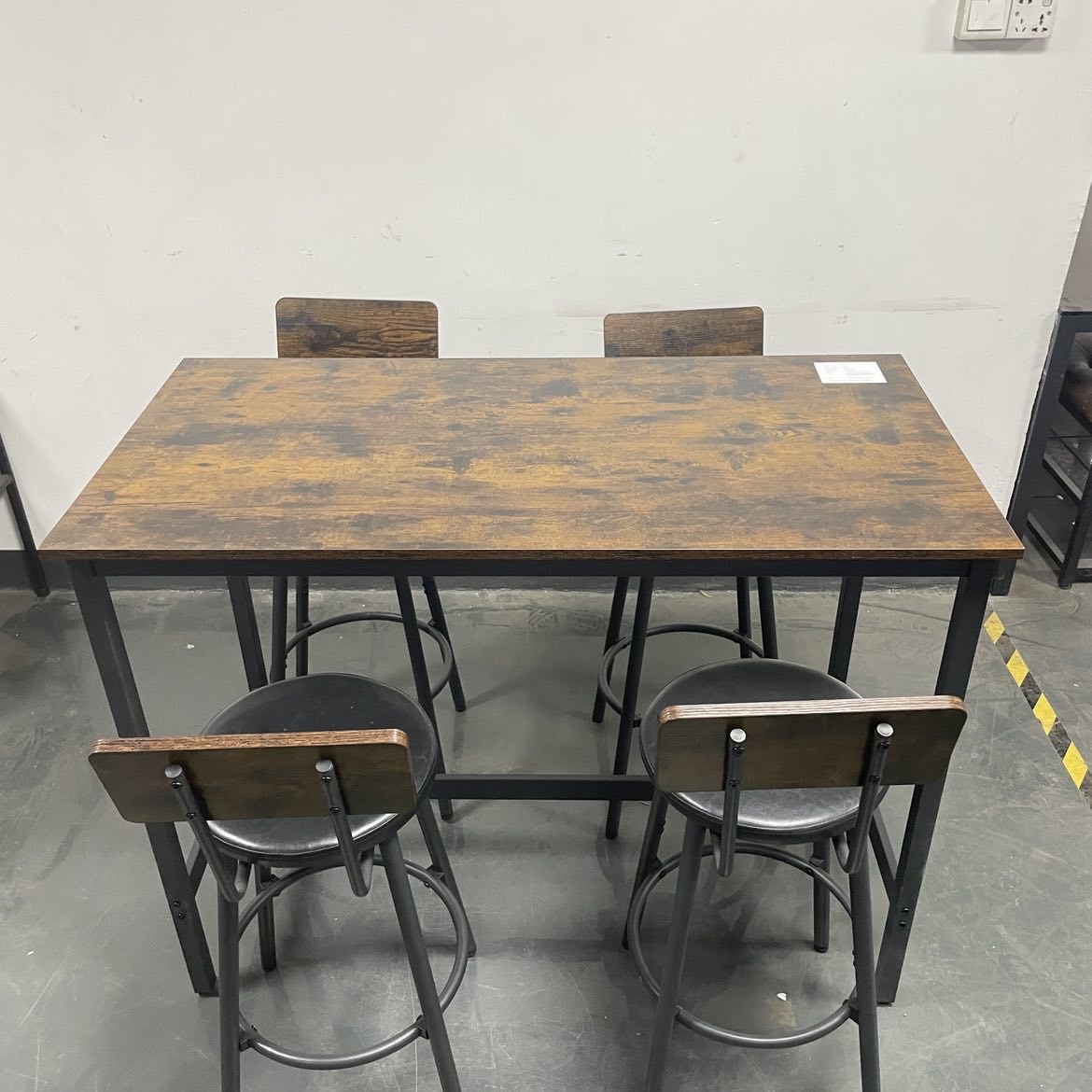 Bar Table Set with 4 Bar stools PU Soft seat with backrest, Grey, 47.24'' L x 23.62'' W x 35.43'' H image 3