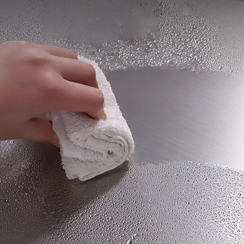 538944801