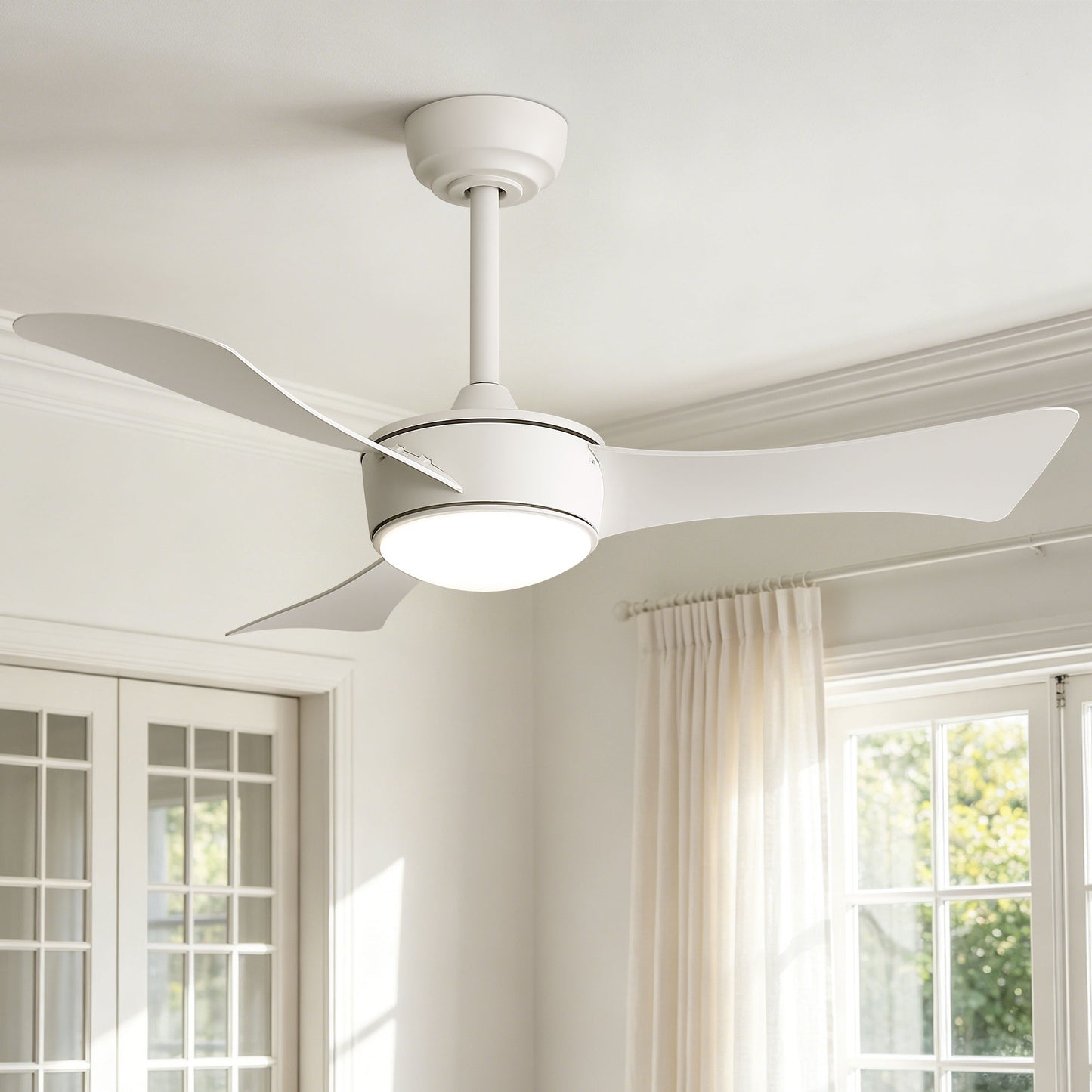 42-inch white ceiling fan with light, Quick-install, Dimmable, DC reversible motor, Timer function (1/4/8 hours), Light with memory function image 3
