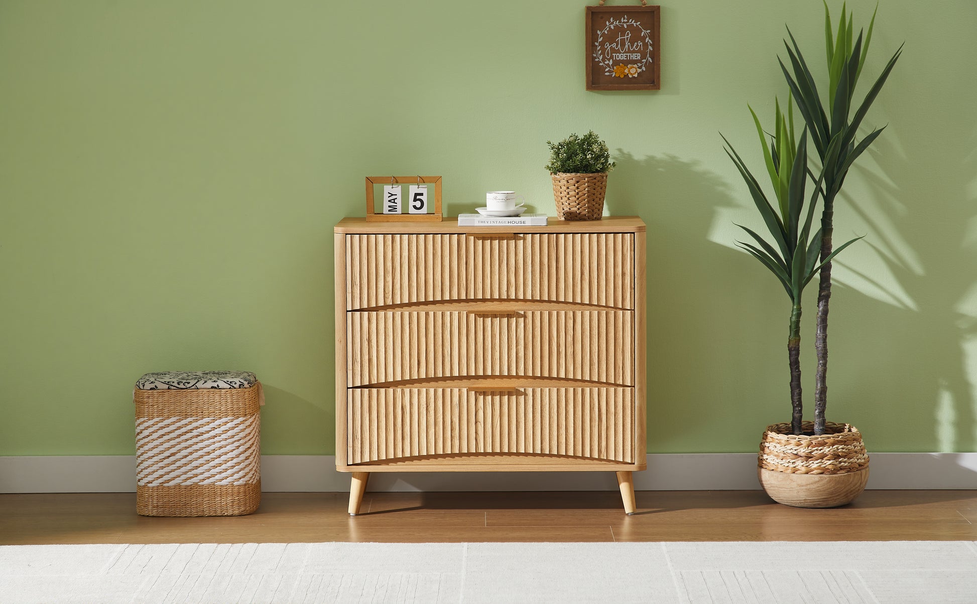 Fluted 3 Drawer Dresser, Modern Tall Chest of Drawers with Vertical Grooved Design, Wood Storage Cabinet with Metal Handles for Bedroom Living Room, Oak. (31.5"W x 15"D x 30"H). image 4